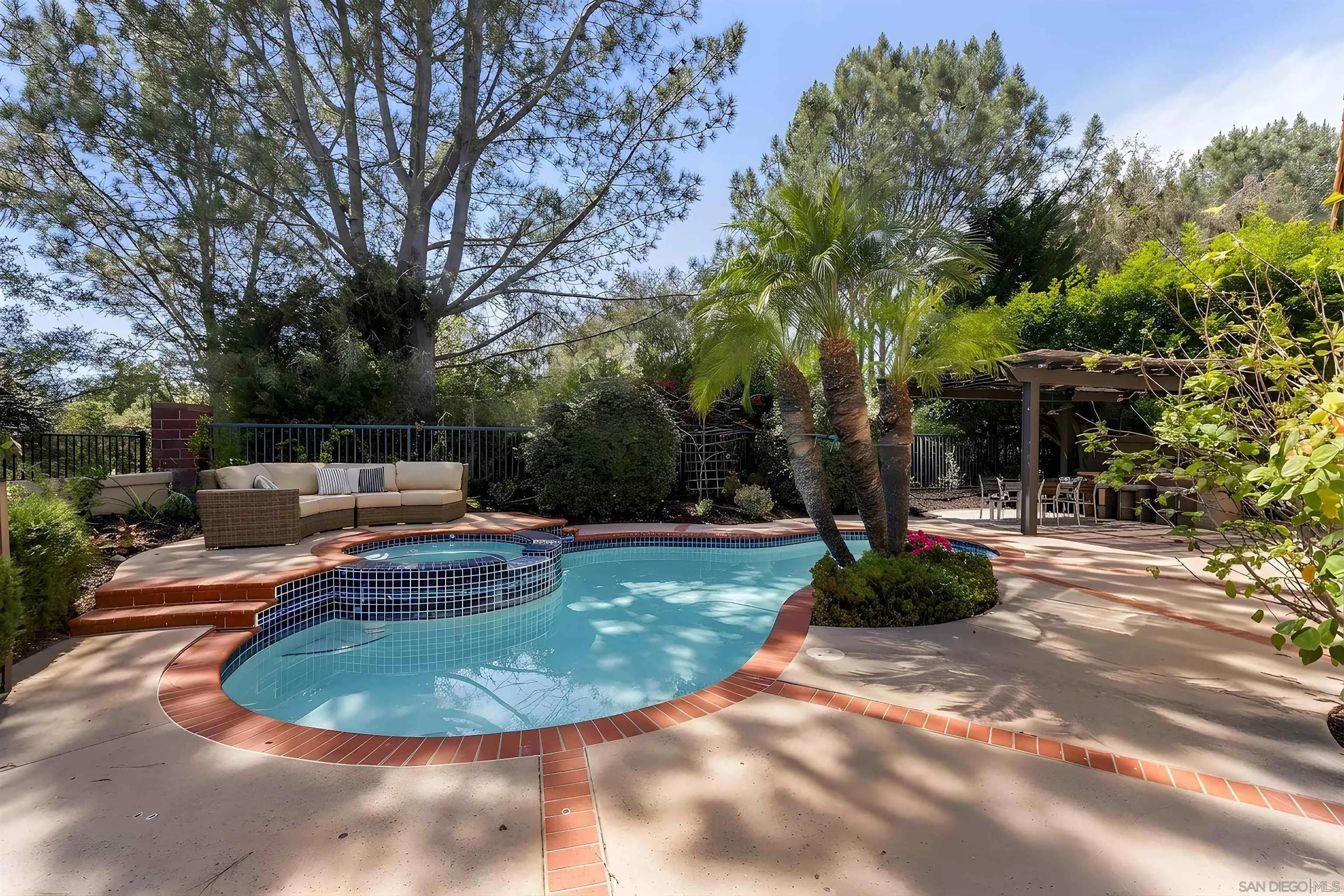 https://cdn.realtyfeed.com/cdn/127/260010375/19191c7e65470a9d95783f4d773348db.webp