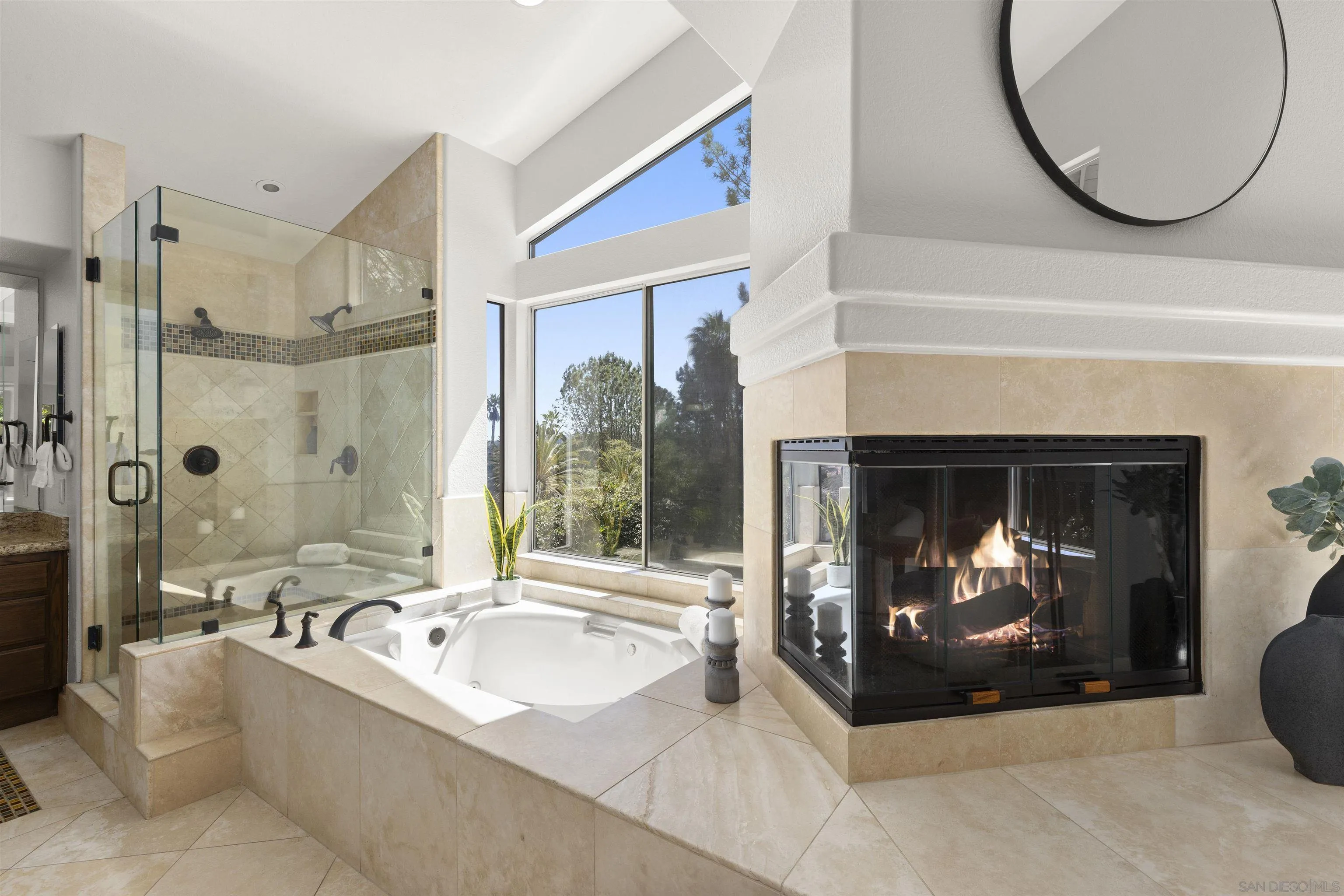 https://cdn.realtyfeed.com/cdn/127/260010375/2a5aaec52aeb298d2b9b4c0ac26e1764.webp
