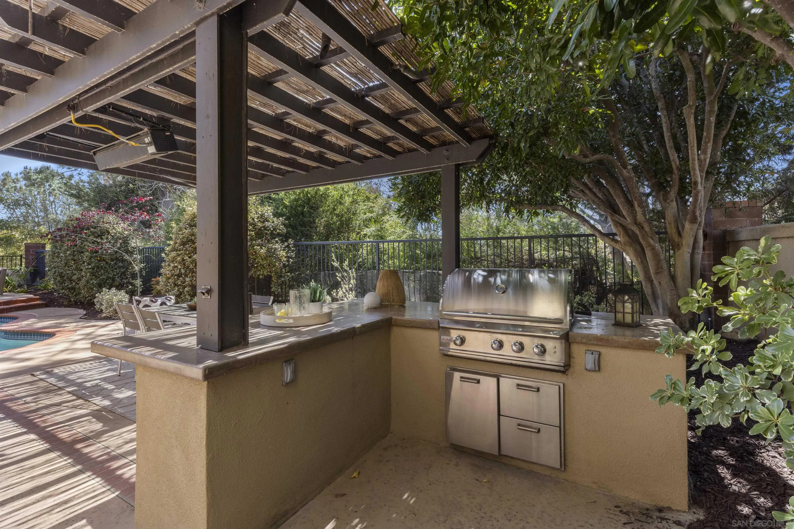 https://cdn.realtyfeed.com/cdn/127/260010375/4f11f3cbef51151da1b292ad7d5d54c2.webp