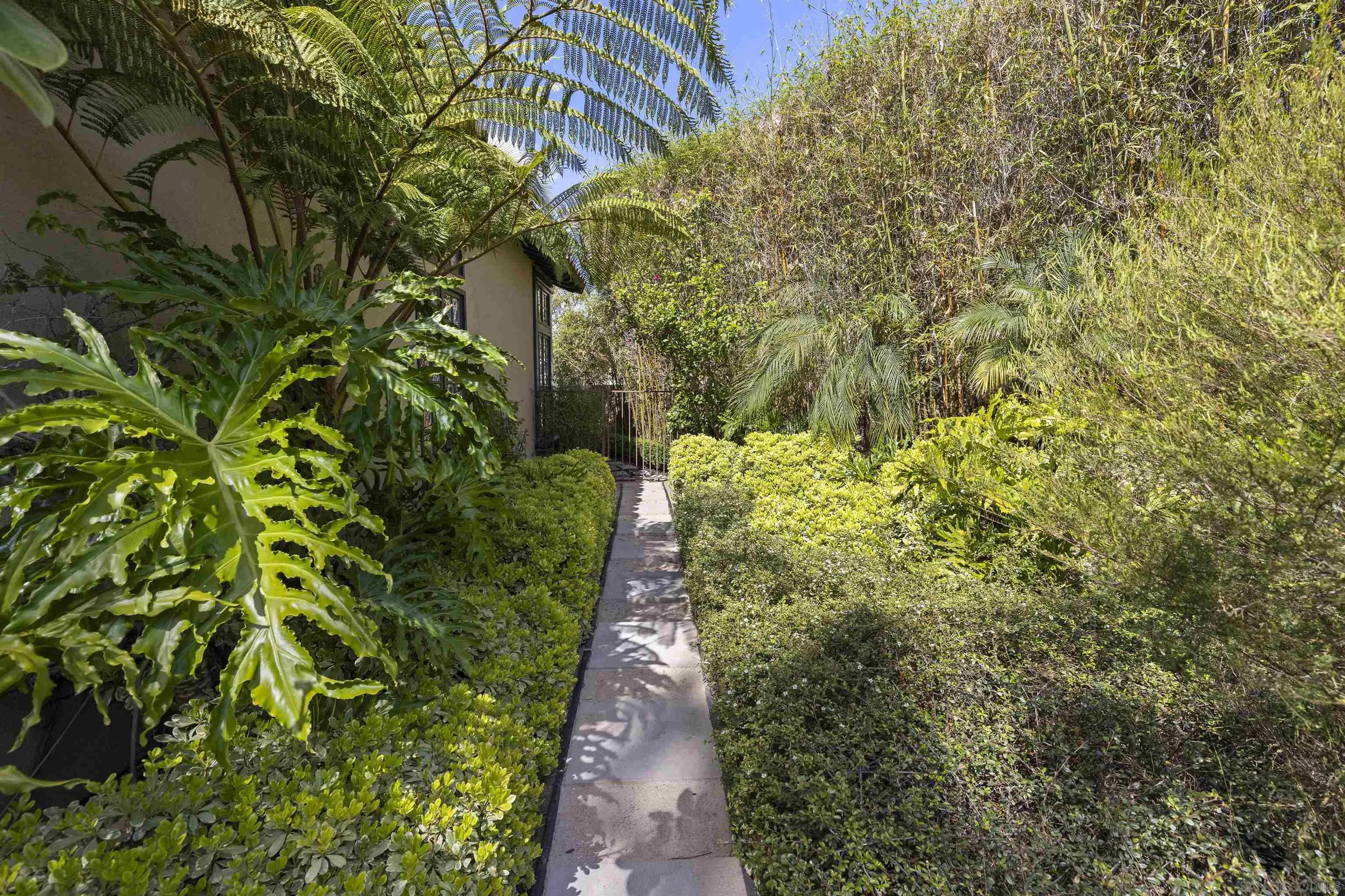 https://cdn.realtyfeed.com/cdn/127/260010375/d22ca5b2aee9fa926391de00c8490fe1.webp