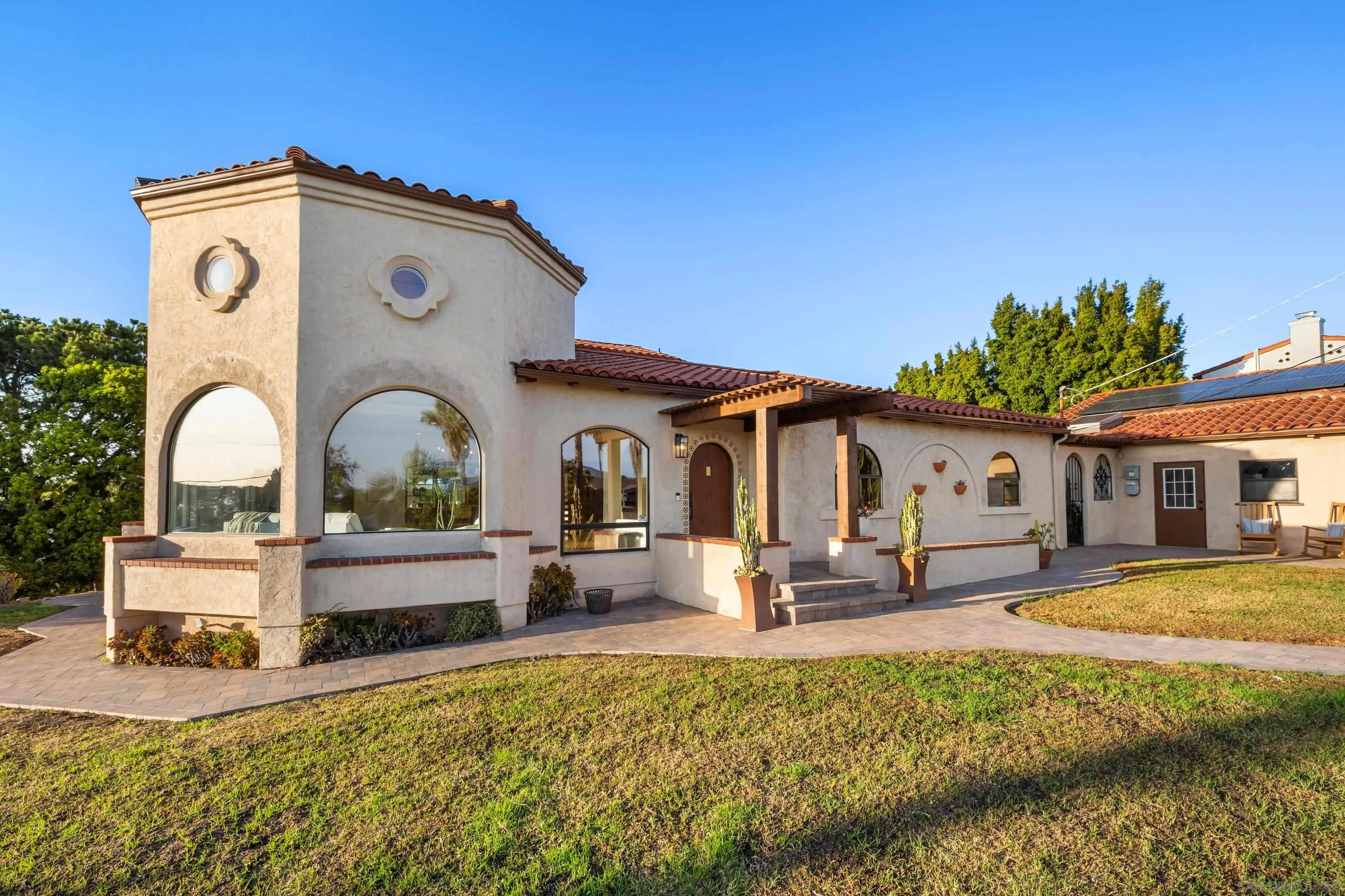 https://cdn.realtyfeed.com/cdn/127/260010378/0a3e273eef0398f5d9753dad5d532708.webp