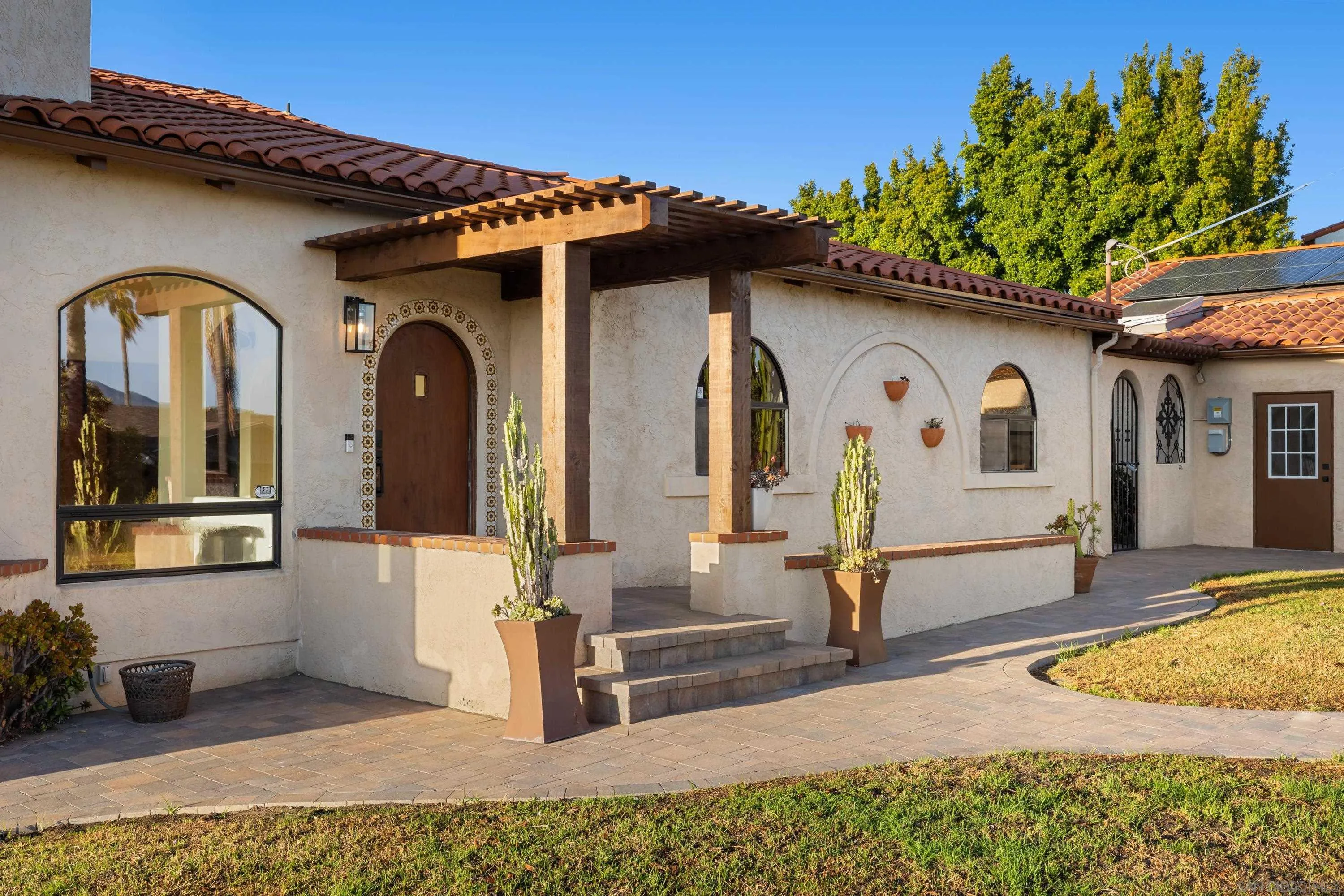 https://cdn.realtyfeed.com/cdn/127/260010378/24dac08a1f0139a9239bacc4eed9b84c.webp