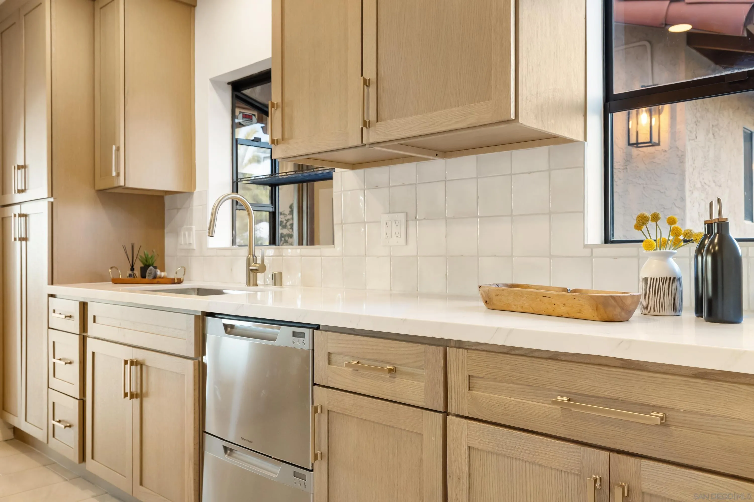 https://cdn.realtyfeed.com/cdn/127/260010378/2ec5a9d12b0967b15f0da6922006923c.webp