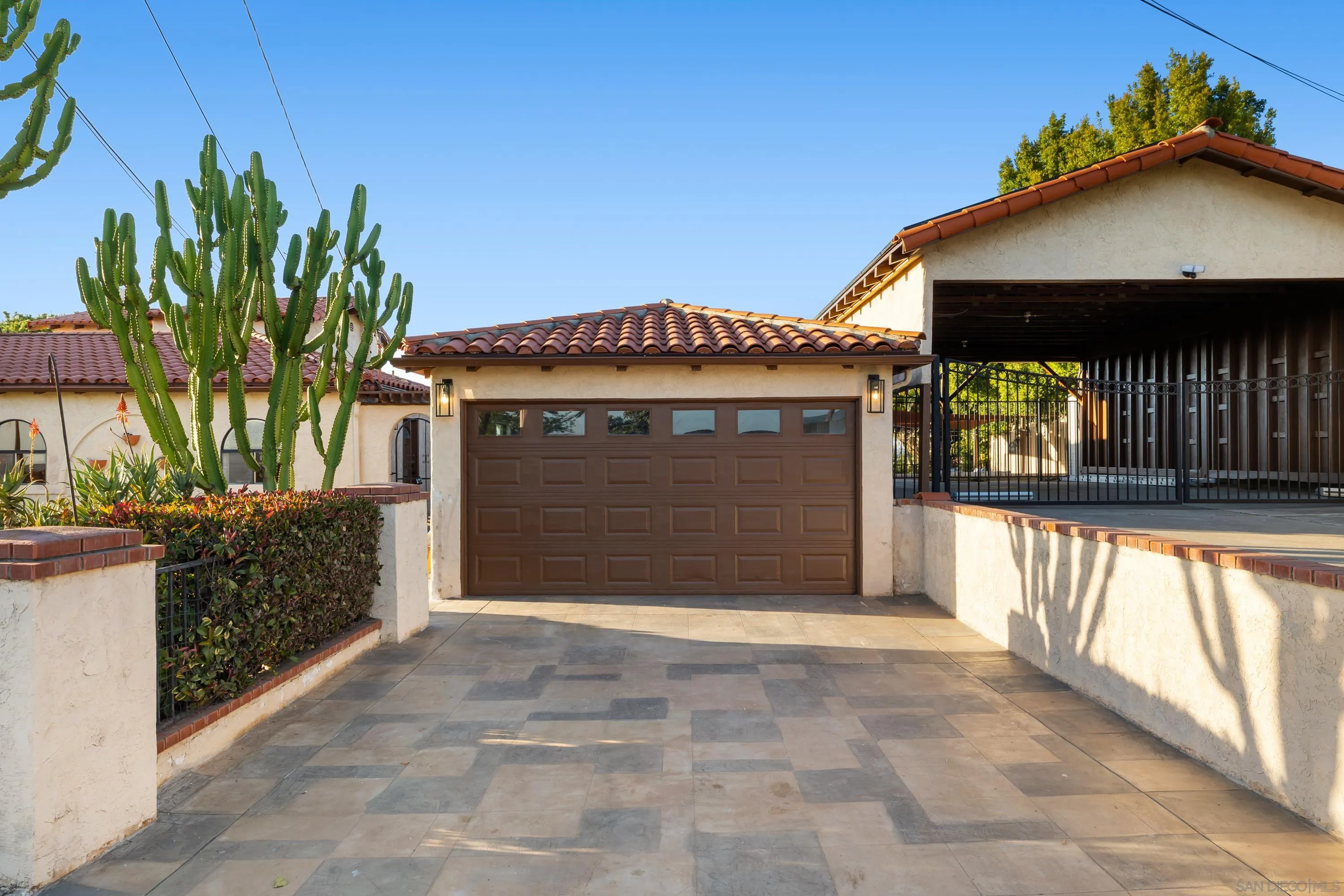 https://cdn.realtyfeed.com/cdn/127/260010378/60efc942b73720e1df94c0f8a65c2206.webp
