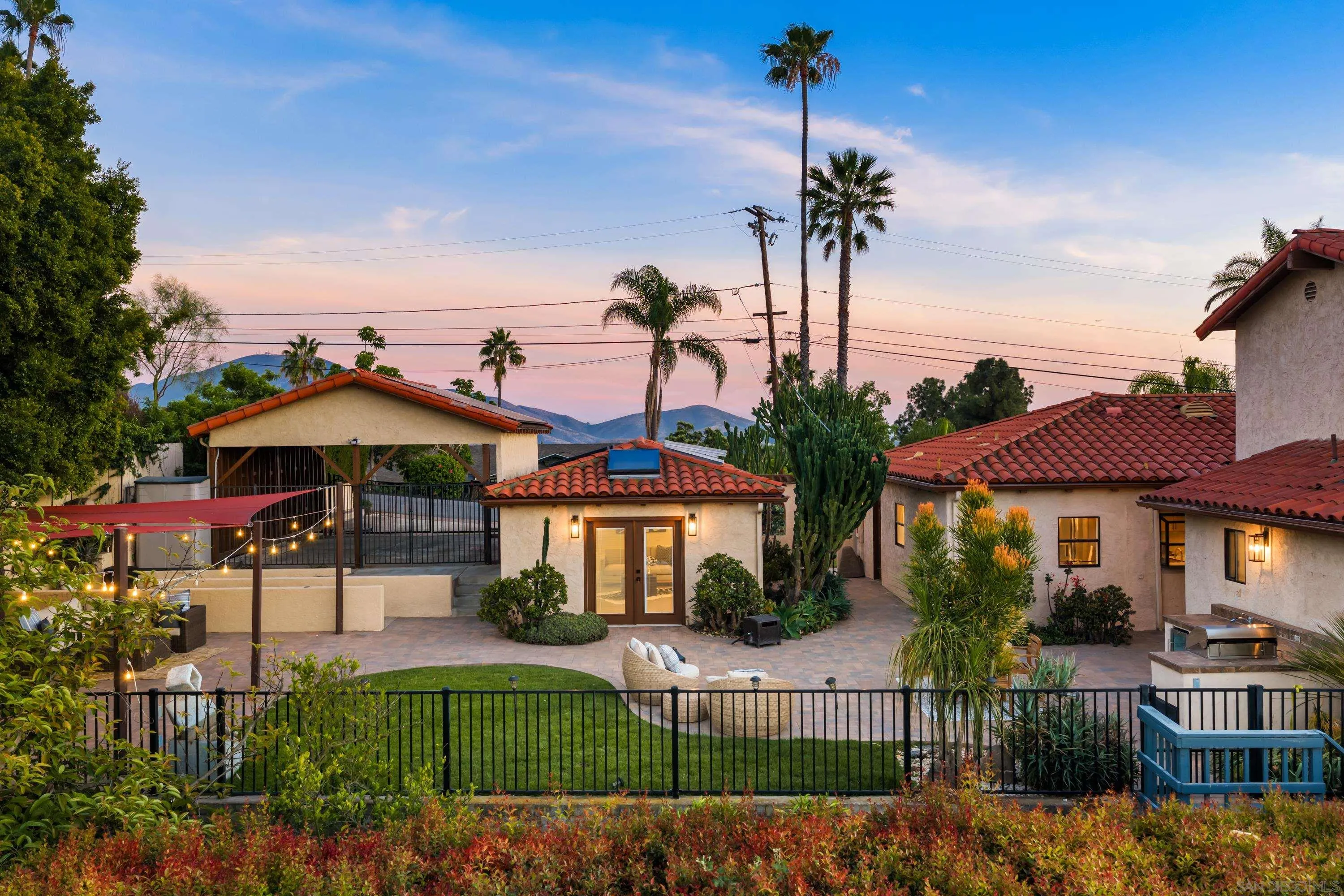 https://cdn.realtyfeed.com/cdn/127/260010378/67c07bf59fe50c22d4f63ee3e2d1294b.webp