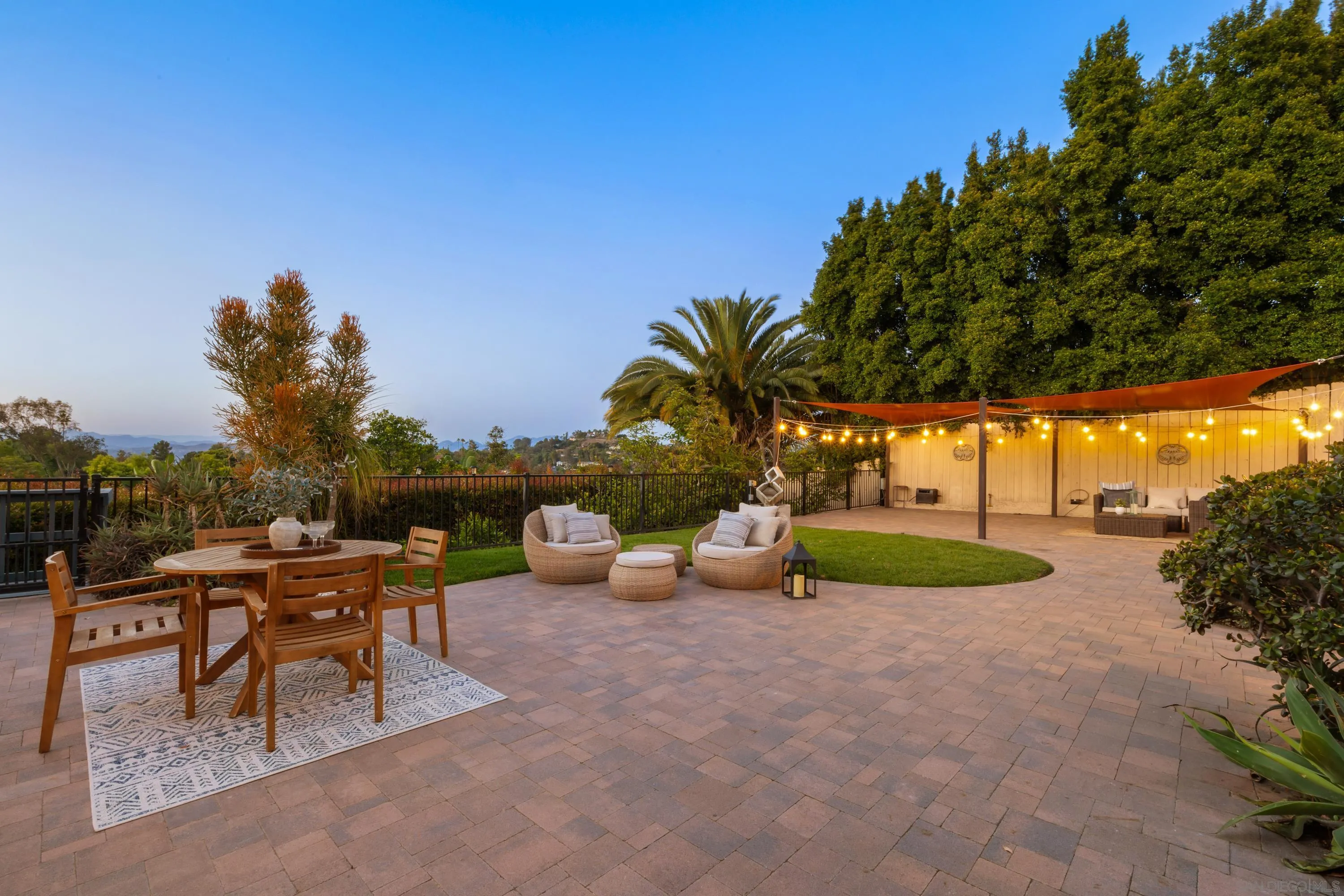 https://cdn.realtyfeed.com/cdn/127/260010378/be02673545d584efb2ae07489a401720.webp