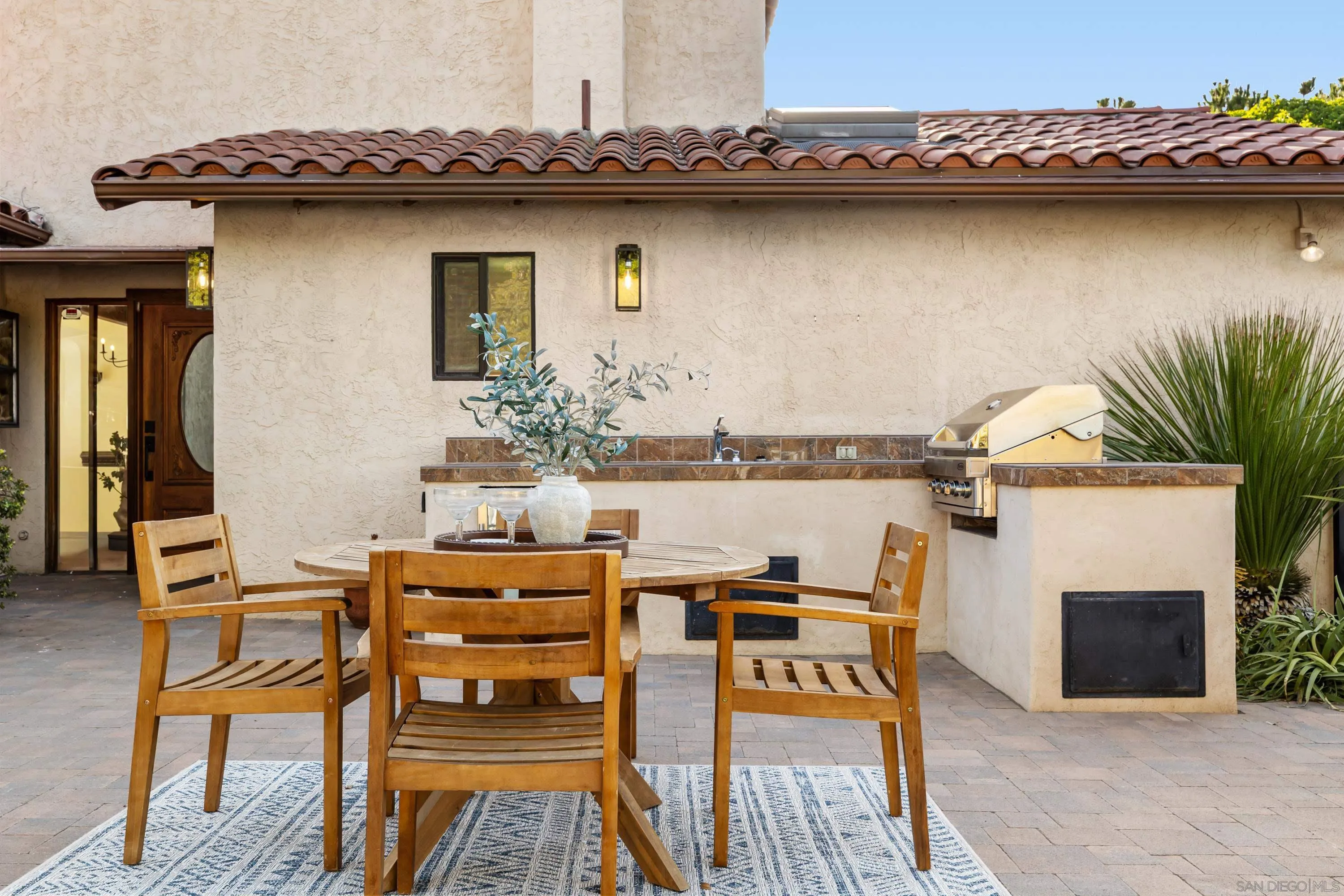 https://cdn.realtyfeed.com/cdn/127/260010378/d4371b75d3016c853c6932aadb157243.webp