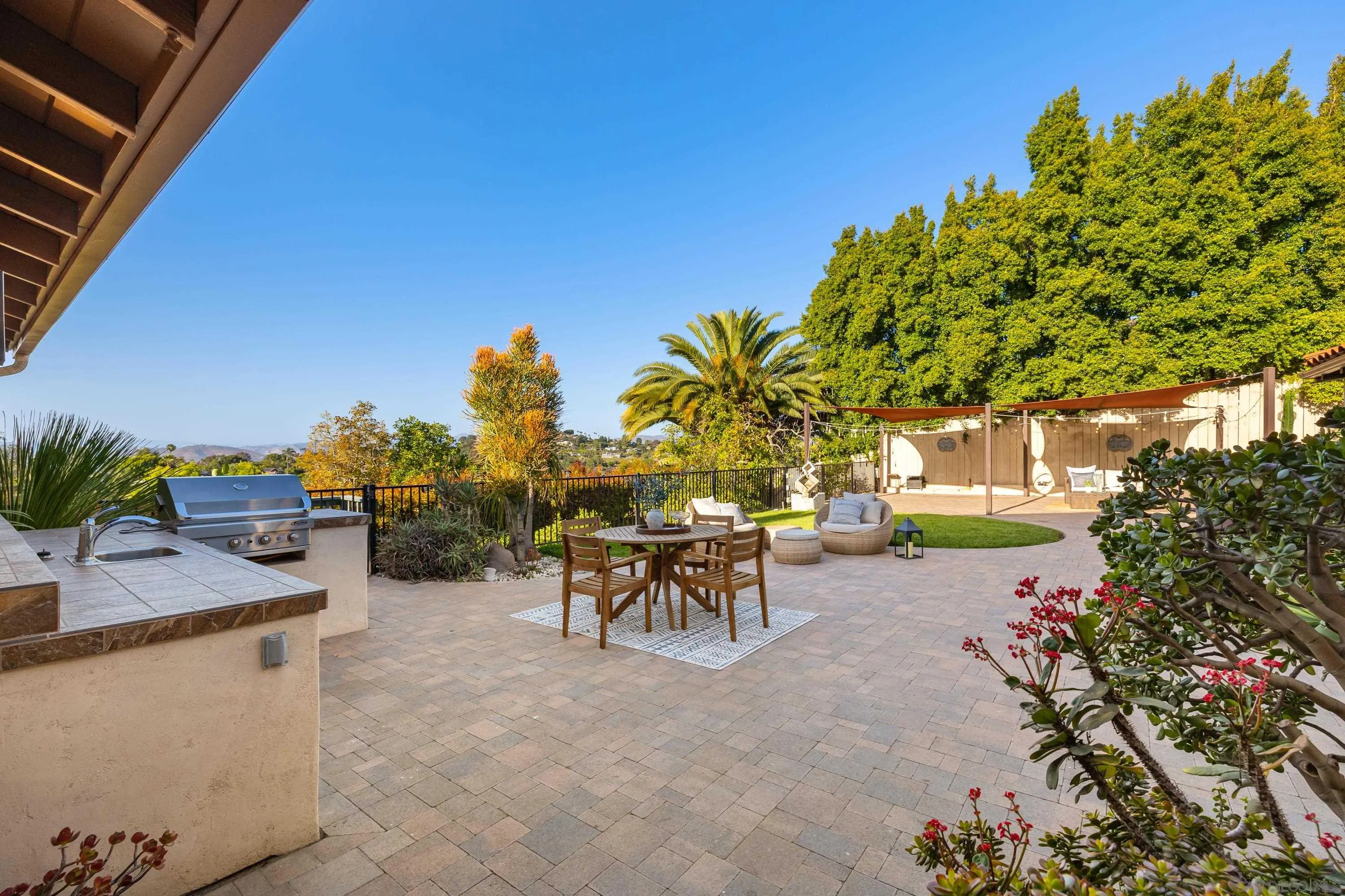 https://cdn.realtyfeed.com/cdn/127/260010378/f2342f2ee1cd8fe50accc86141428003.webp