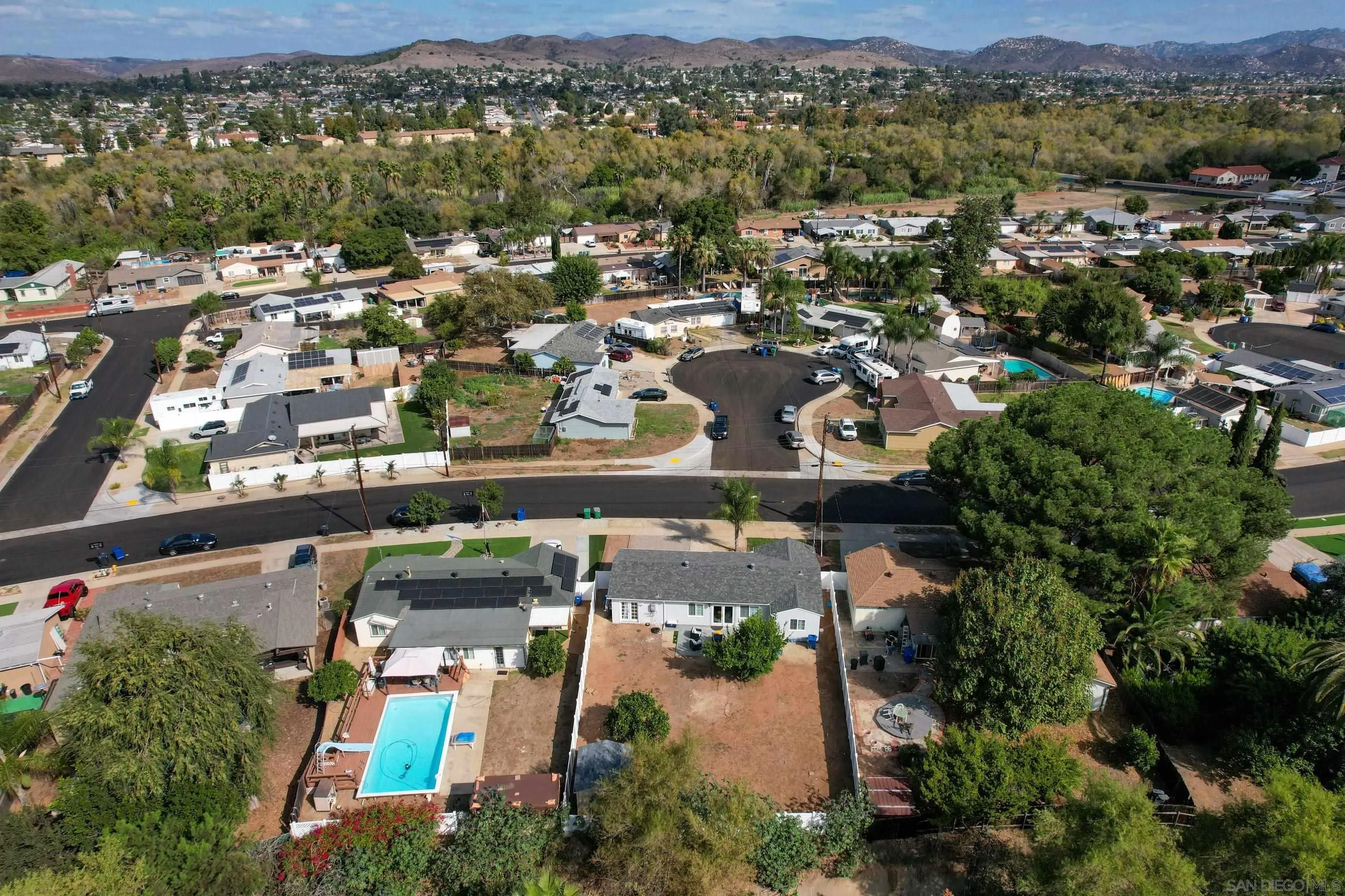 https://cdn.realtyfeed.com/cdn/127/260010380/933034729340777f243d42f33e3955c2.webp