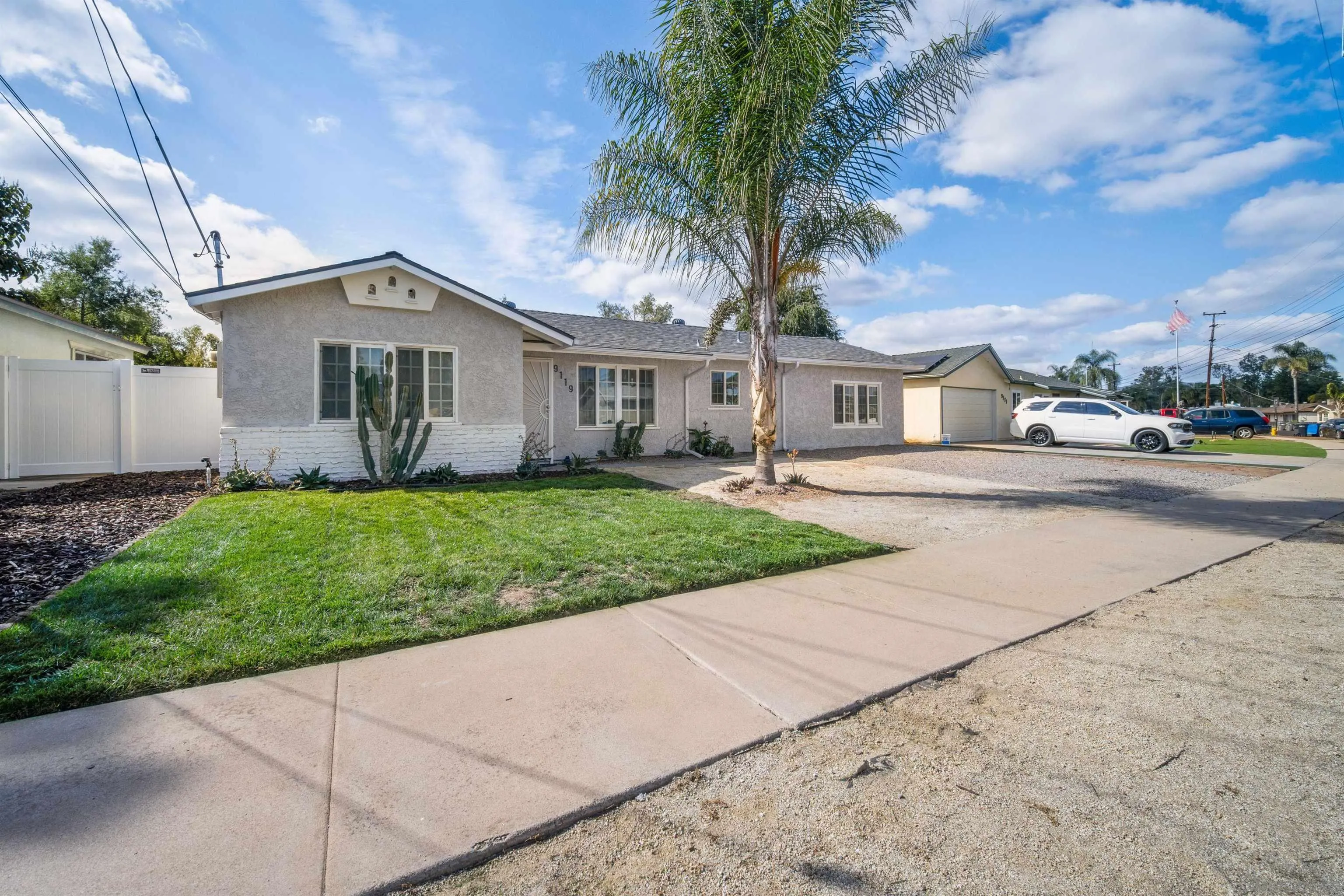 https://cdn.realtyfeed.com/cdn/127/260010380/ba33e4141d99e2a430fe373127f29616.webp