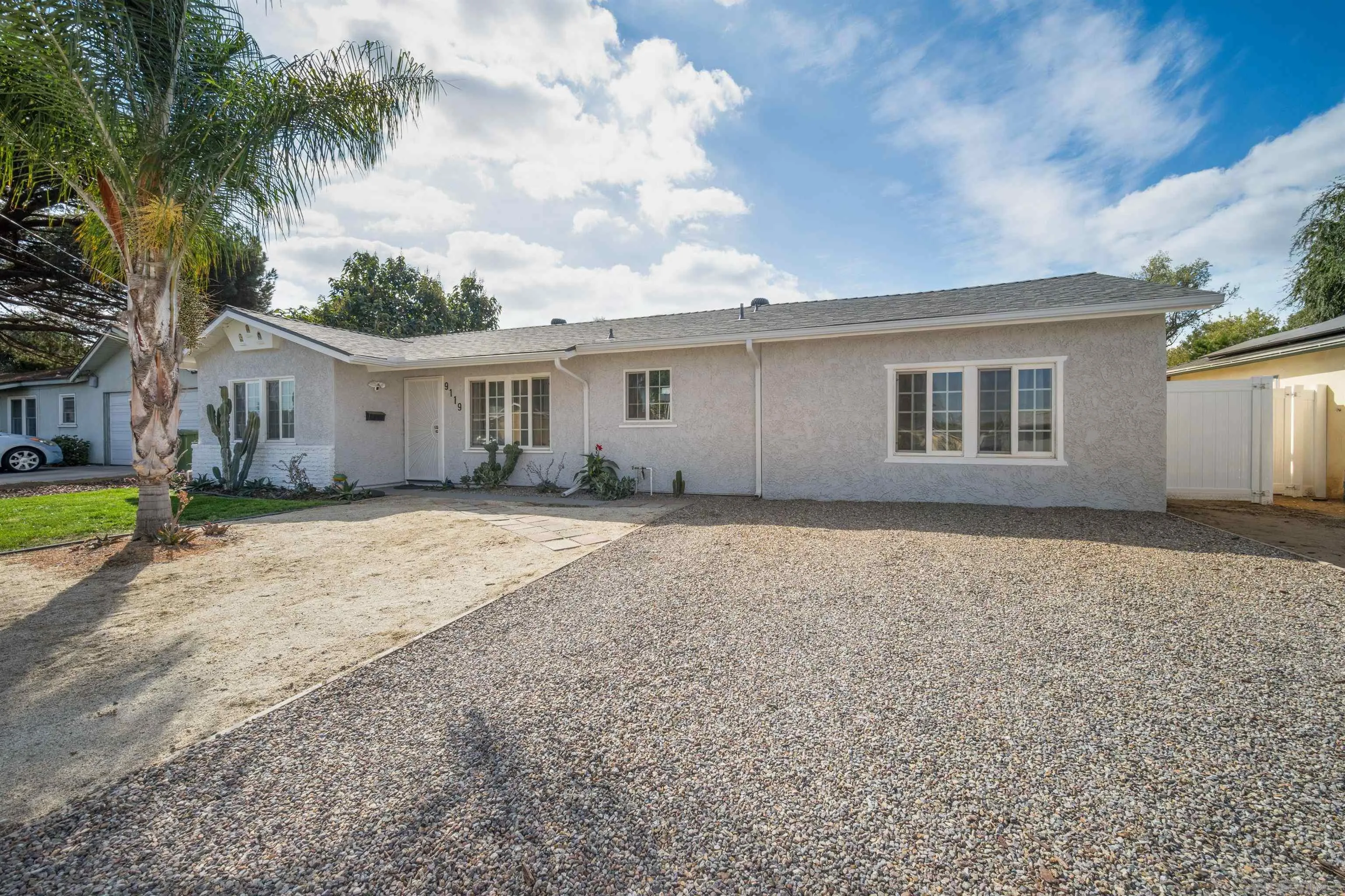 https://cdn.realtyfeed.com/cdn/127/260010380/fdcbd98bf11becb0a0d2be7a7deb7ddb.webp