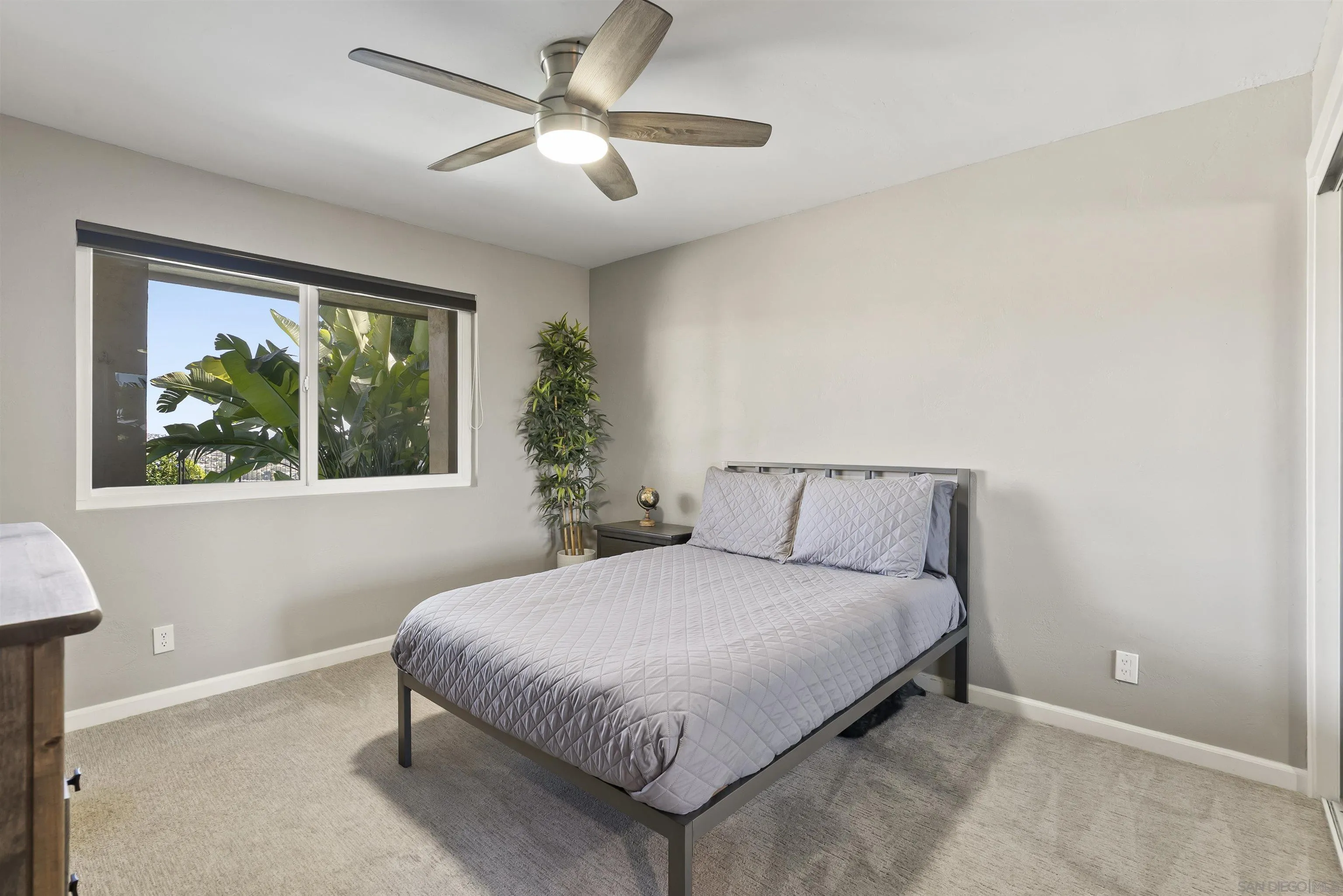 https://cdn.realtyfeed.com/cdn/127/260010384/1bc5303ac32b63081569fbf7cb01519c.webp