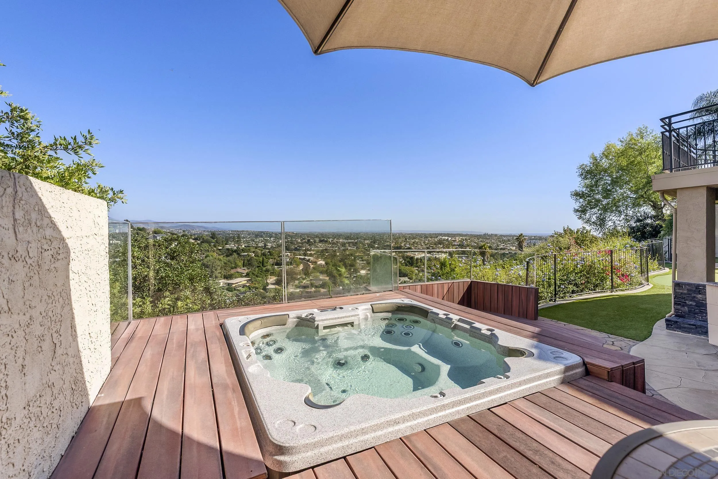 https://cdn.realtyfeed.com/cdn/127/260010384/1fa5c223b655c940b3653b41af255664.webp