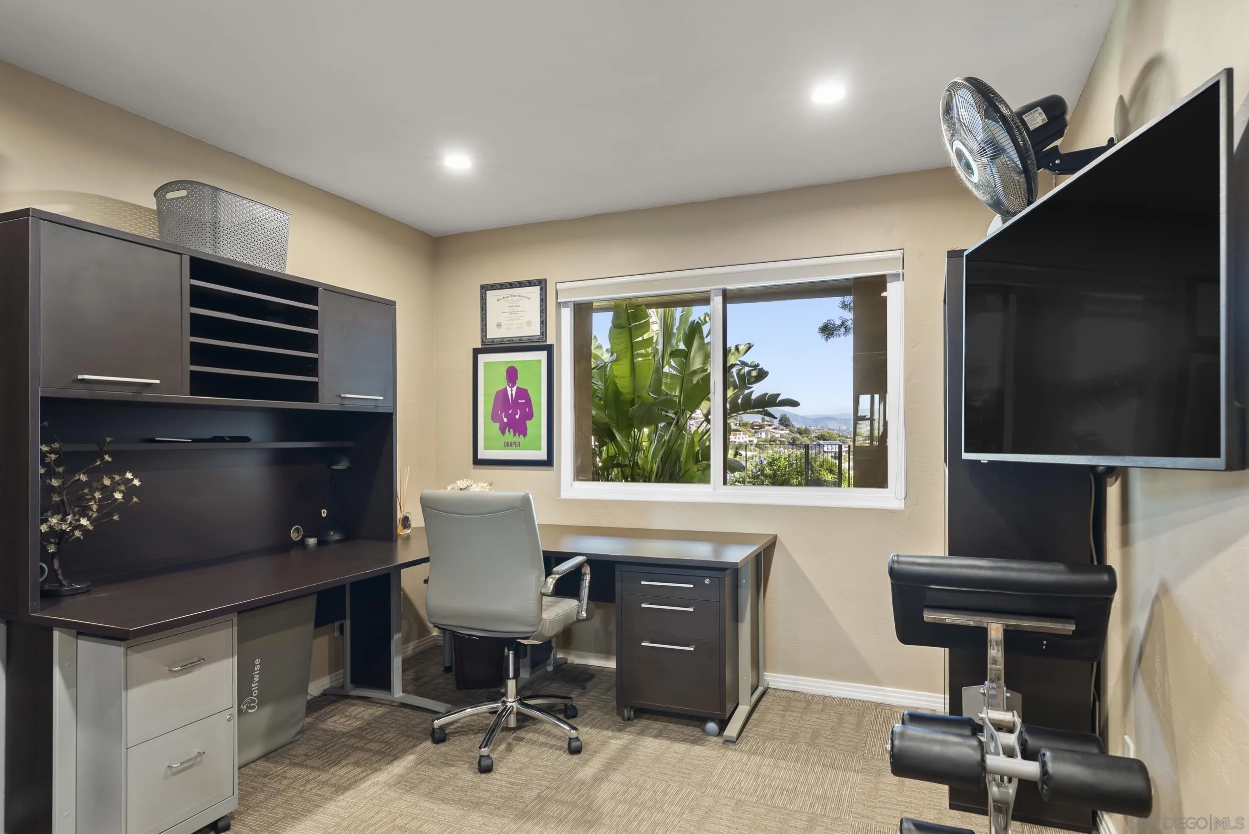 https://cdn.realtyfeed.com/cdn/127/260010384/339ed8827c35a39b22f8660499521ff0.webp
