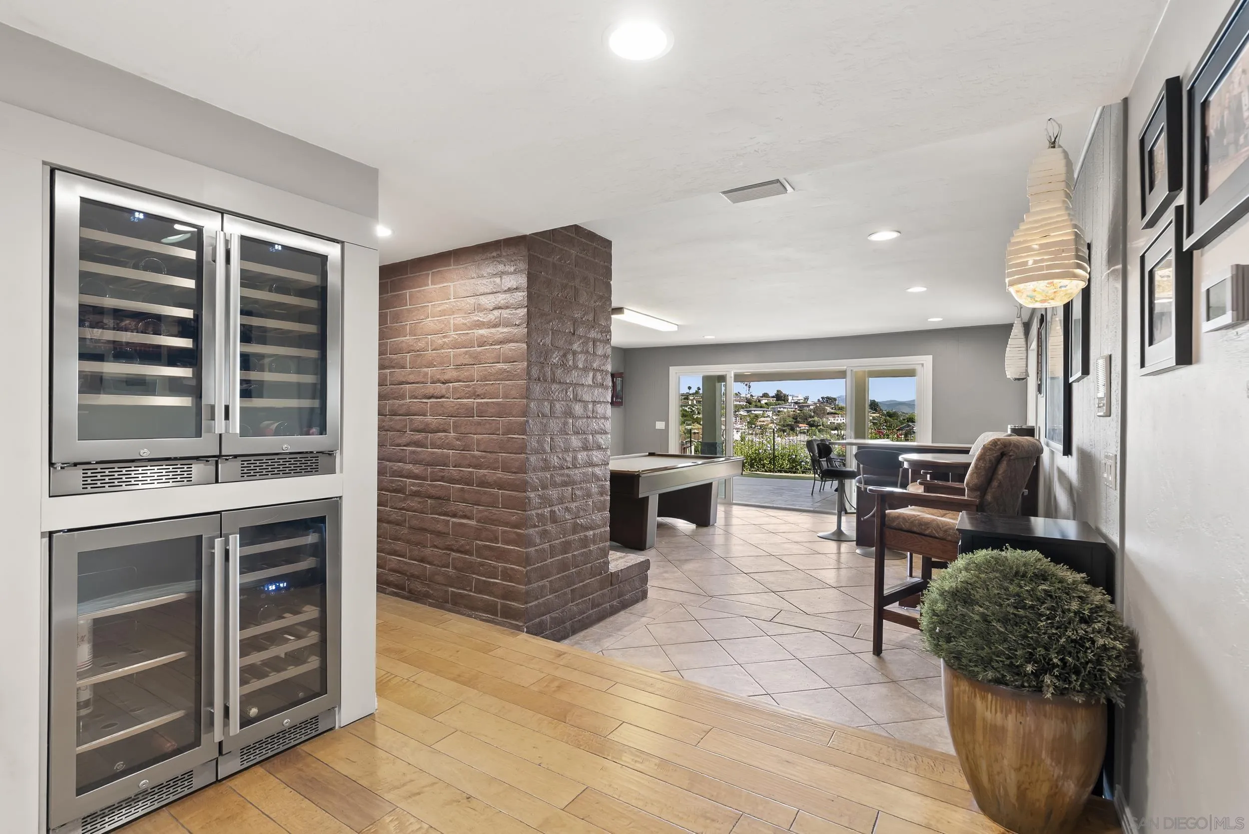 https://cdn.realtyfeed.com/cdn/127/260010384/54a85025e2ac3d60f2d6eb5f731e172e.webp