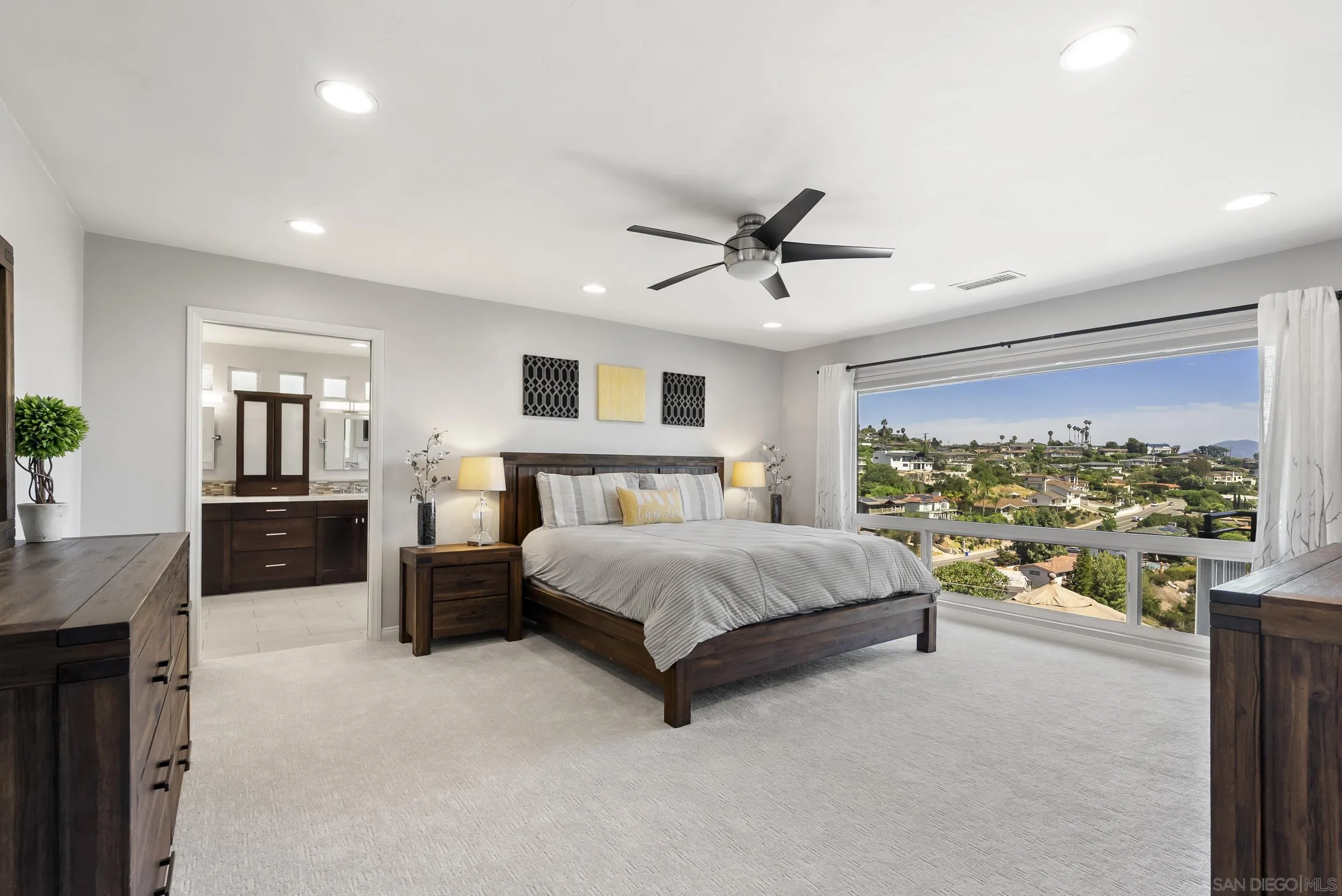 https://cdn.realtyfeed.com/cdn/127/260010384/5907ff2900e4fddafc6ce3311fa3ade7.webp