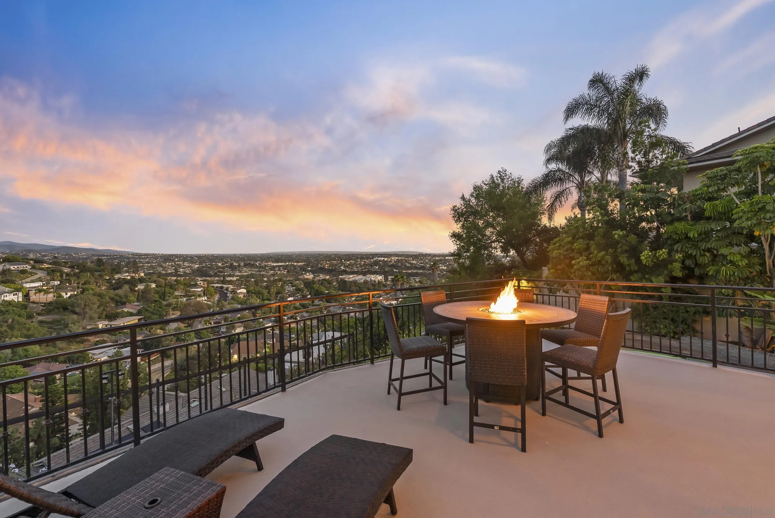 https://cdn.realtyfeed.com/cdn/127/260010384/6fa87d934ebf87bdfb1274d5bd054318.webp