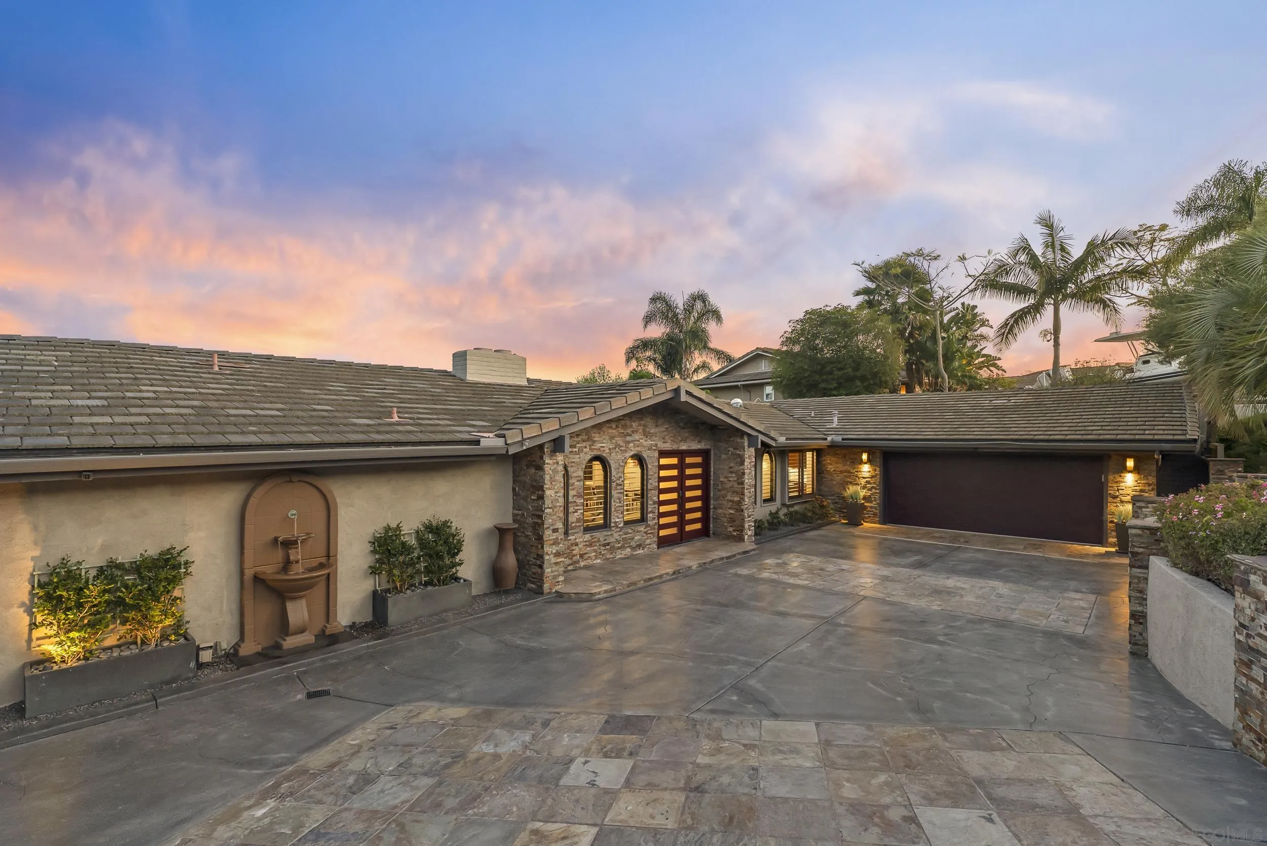 https://cdn.realtyfeed.com/cdn/127/260010384/d09463c96316863dc6252f2595a1c0c9.webp