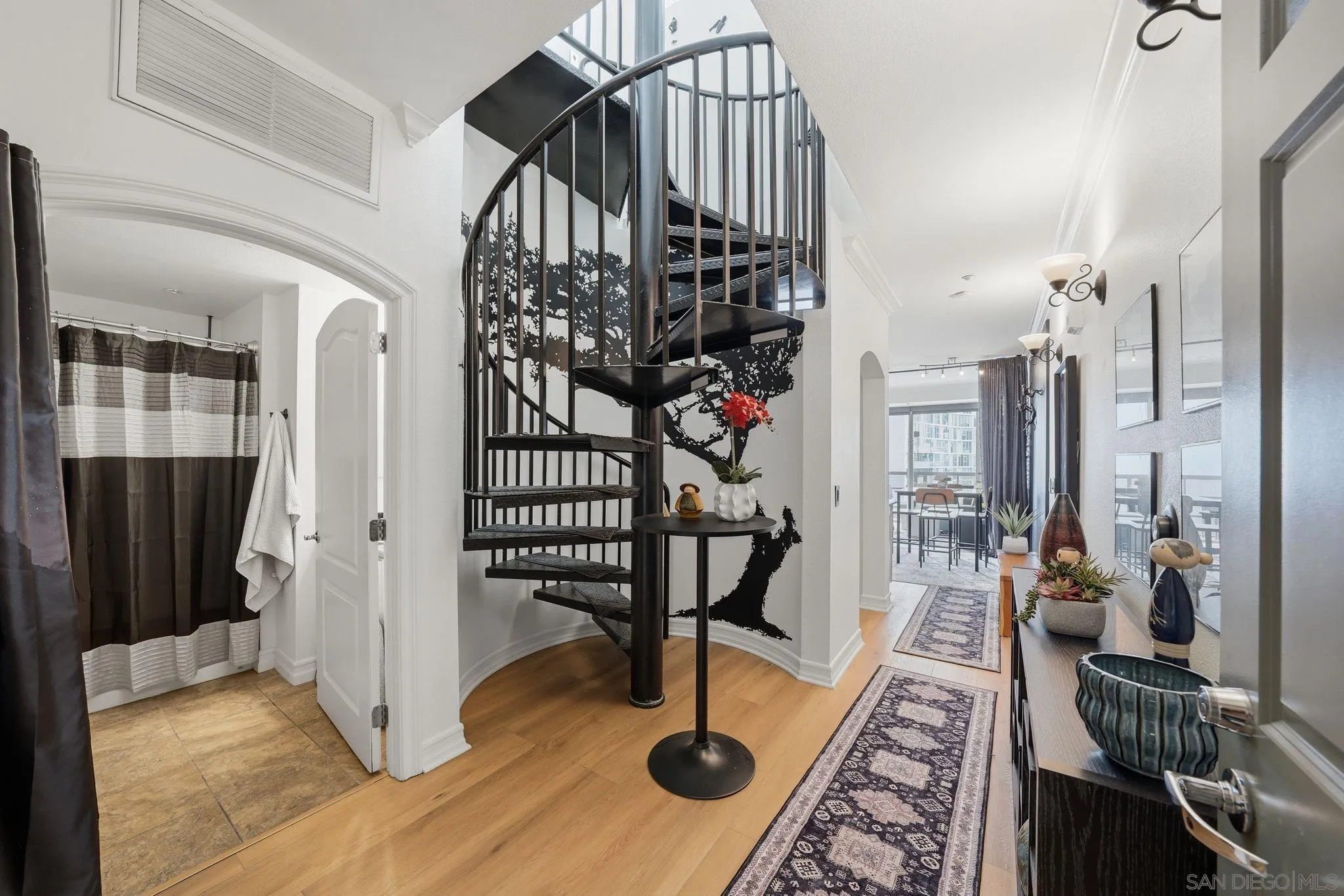 https://cdn.realtyfeed.com/cdn/127/260010386/bdac4486d64f320fb0c4995ba3832a8a.webp