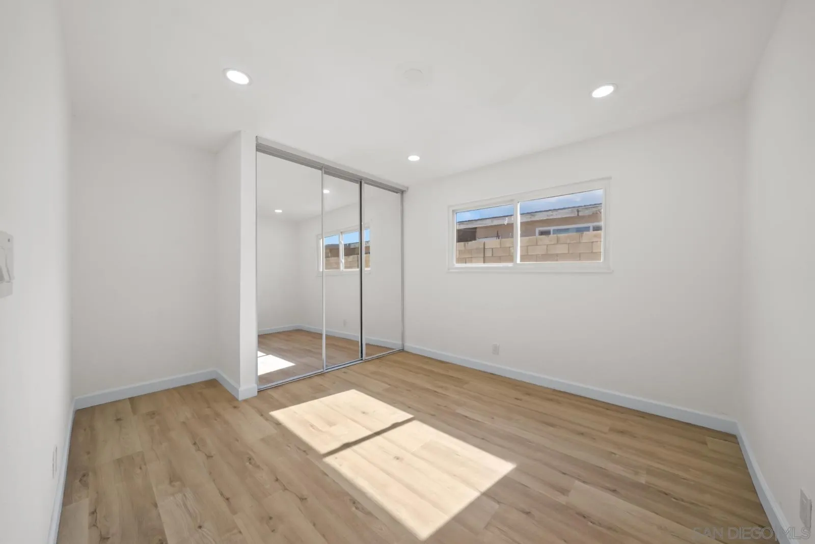https://cdn.realtyfeed.com/cdn/127/260010389/7e2ad5301b67d9a231d5f5983c95afc4.webp