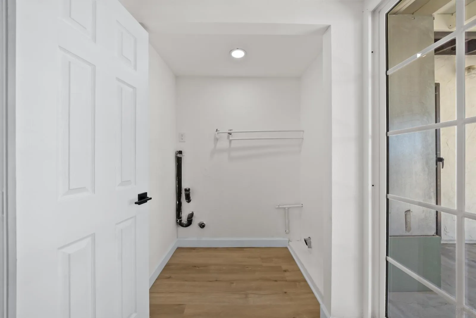 https://cdn.realtyfeed.com/cdn/127/260010389/b909df0b4e007e51157a32c6568df39e.webp