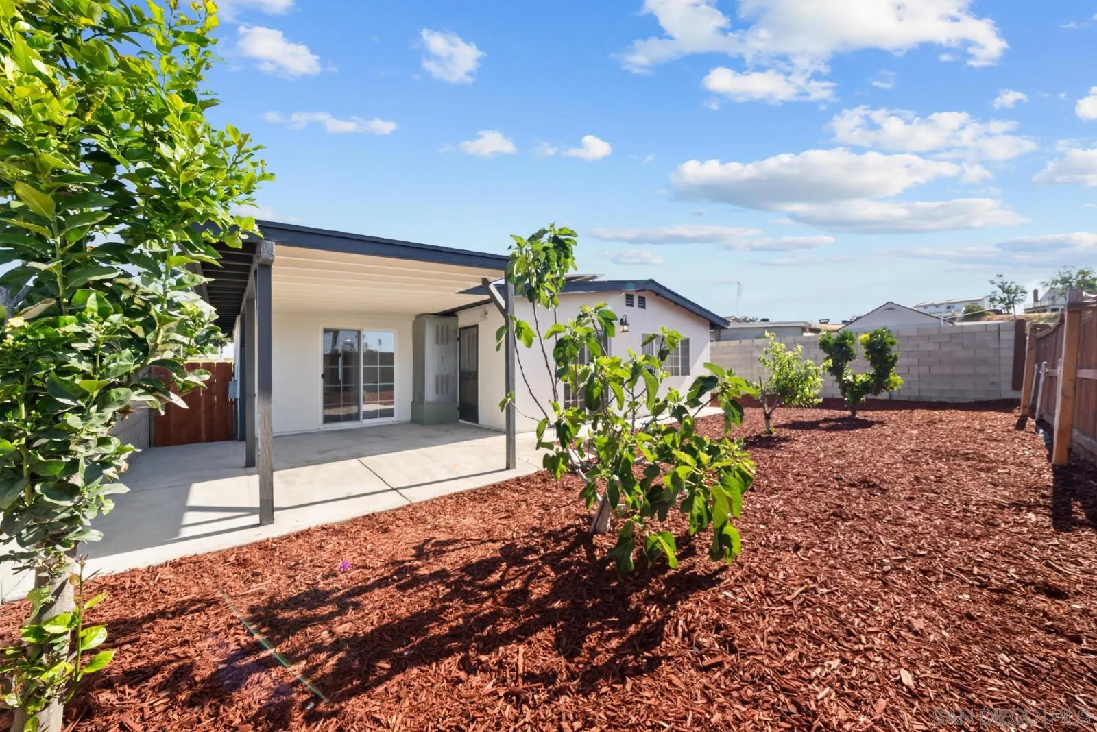 https://cdn.realtyfeed.com/cdn/127/260010389/c60b3d9e6ffe855ca4333a58635e2842.webp