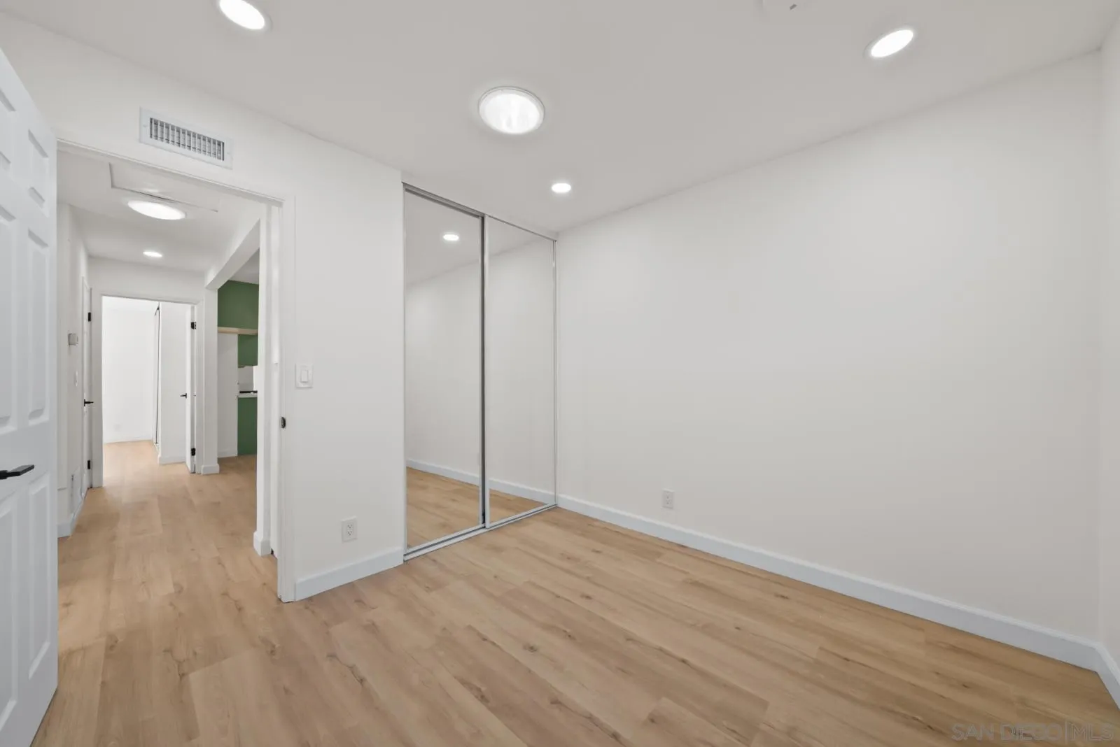 https://cdn.realtyfeed.com/cdn/127/260010389/fa03becd9e971080038721f70367ec9f.webp
