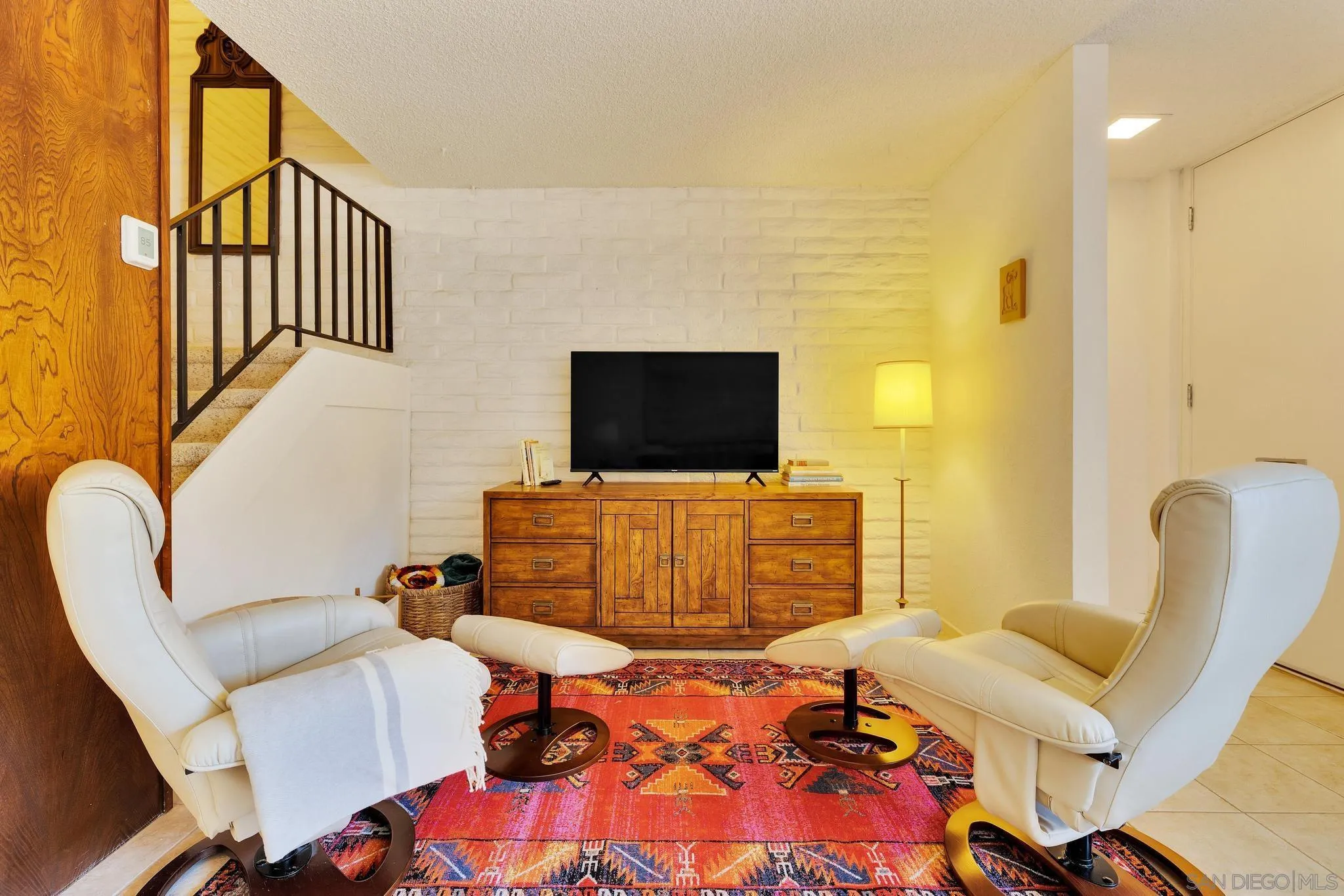 Photo #3: 260010396 Listing: Photo #3