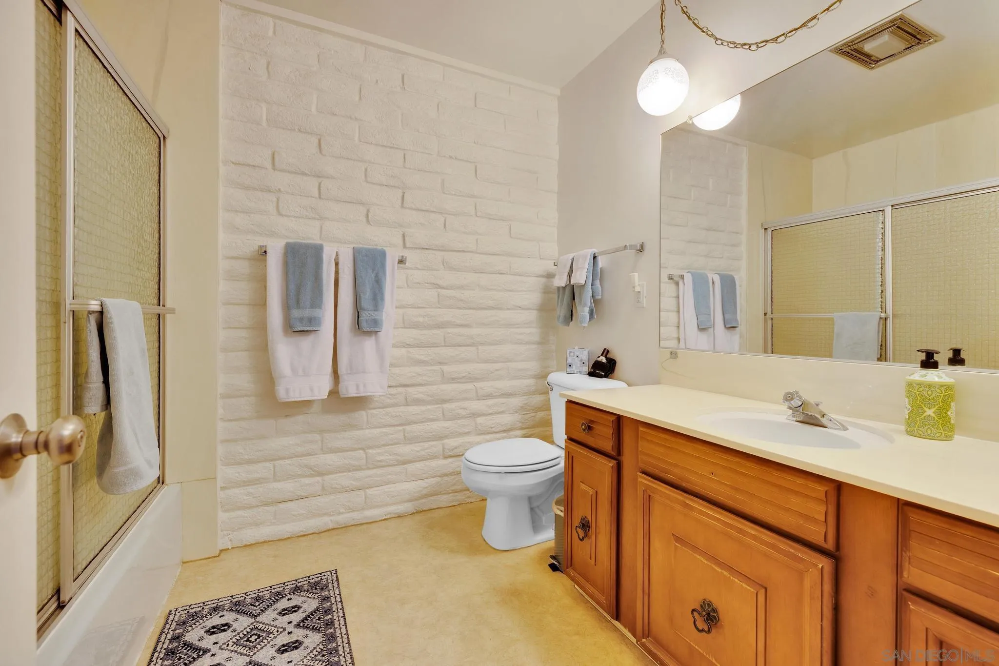 Photo #16: 260010396 Listing: Photo #16