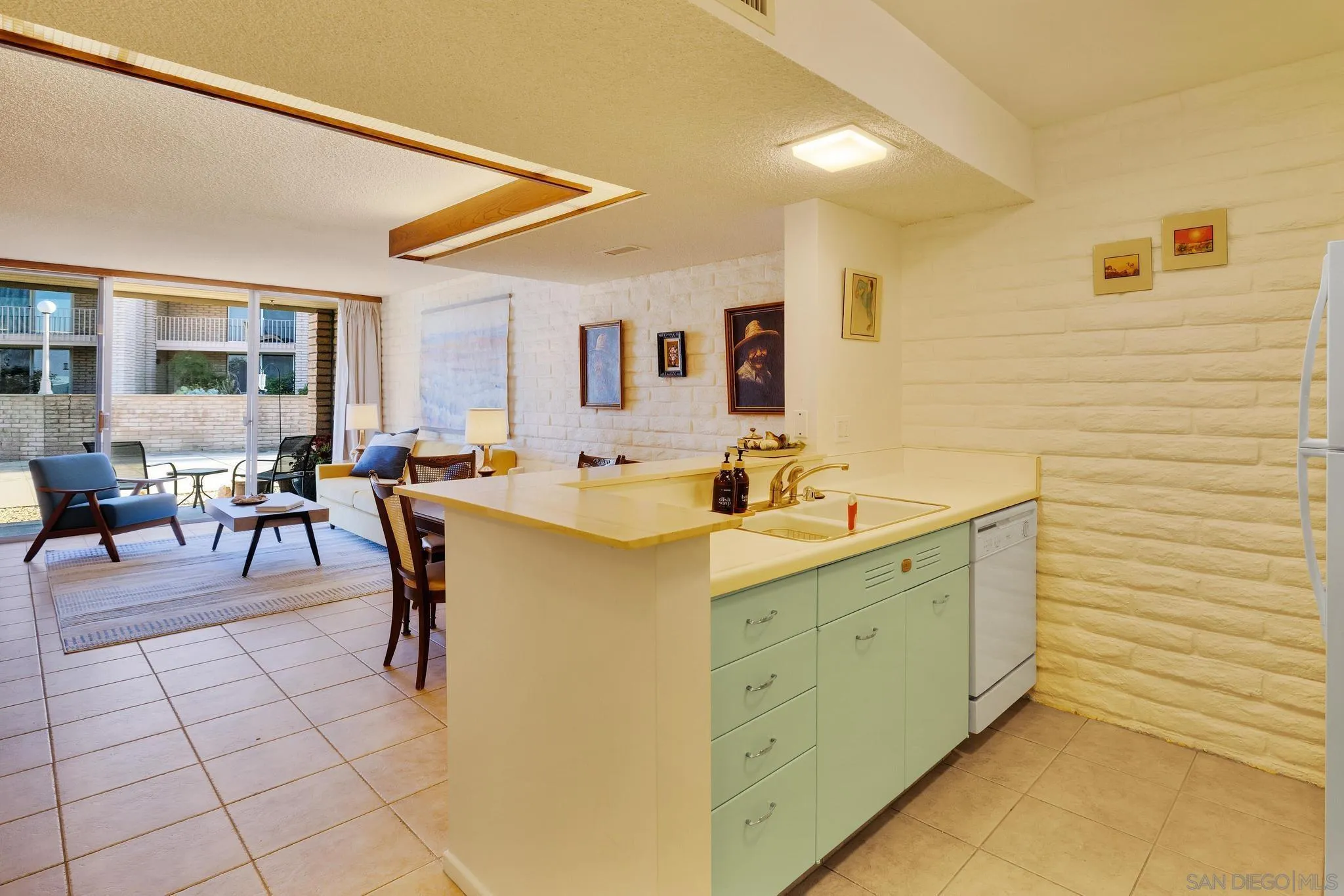 Photo #10: 260010396 Listing: Photo #10