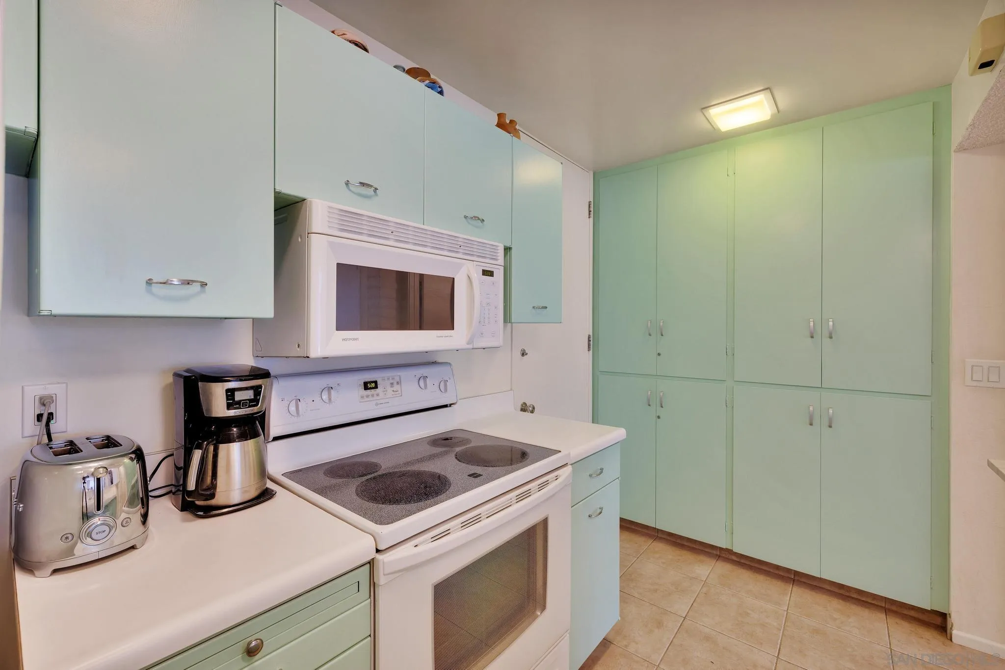 Photo #9: 260010396 Listing: Photo #9