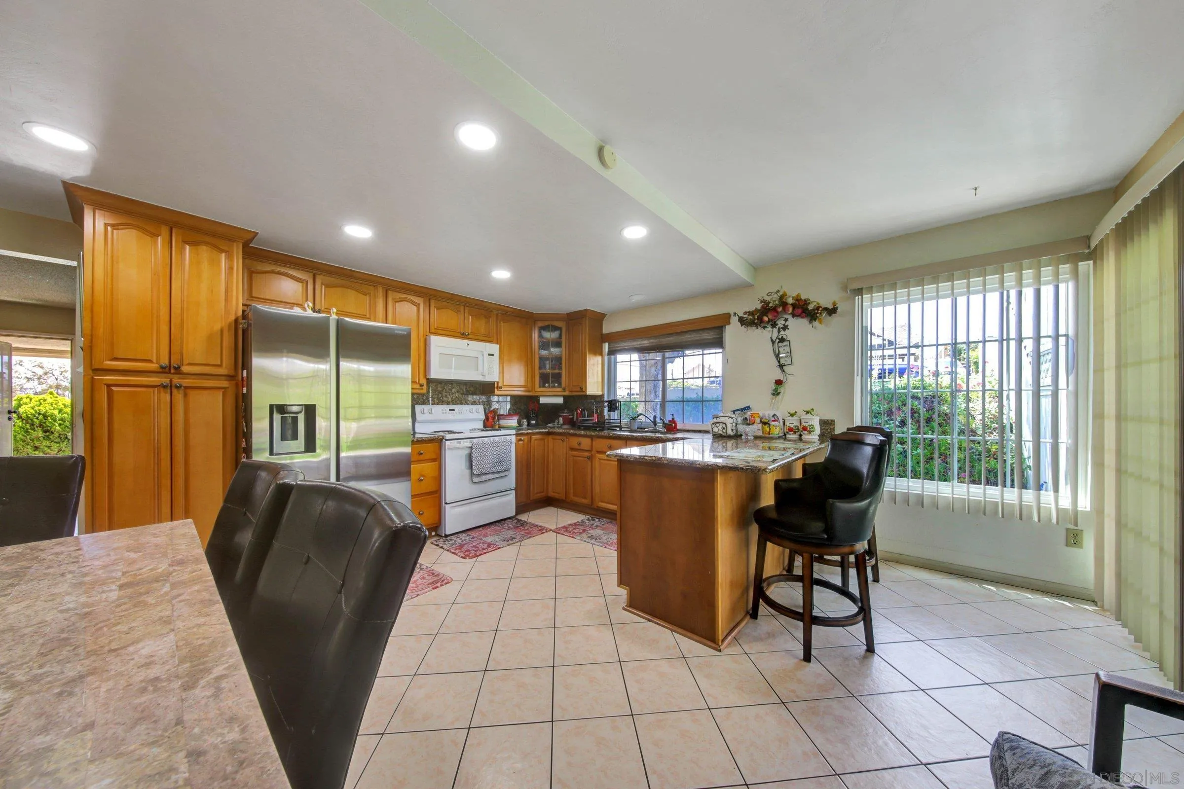 https://cdn.realtyfeed.com/cdn/127/260010397/c1a56b1c0e078669c98de3ed99be7cb2.webp
