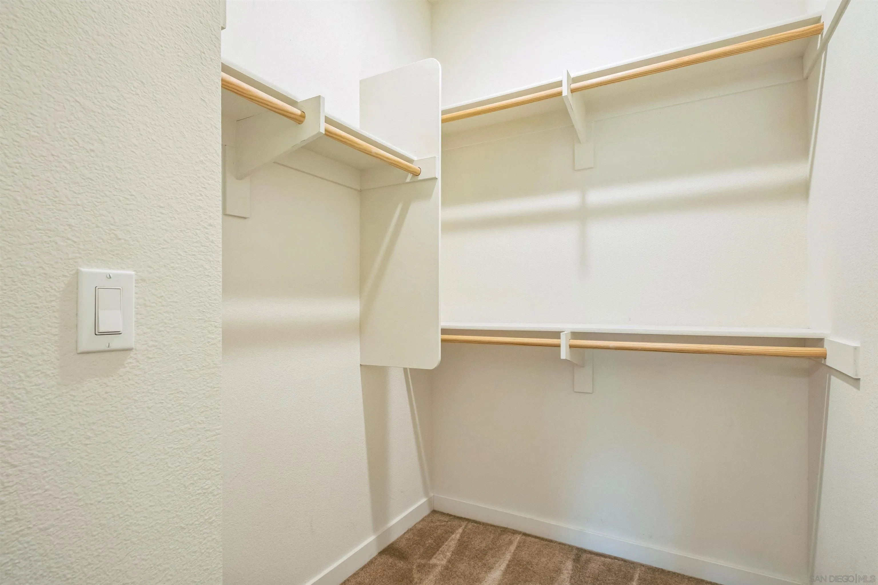 Photo #15: 260010401 Listing: Photo #15
