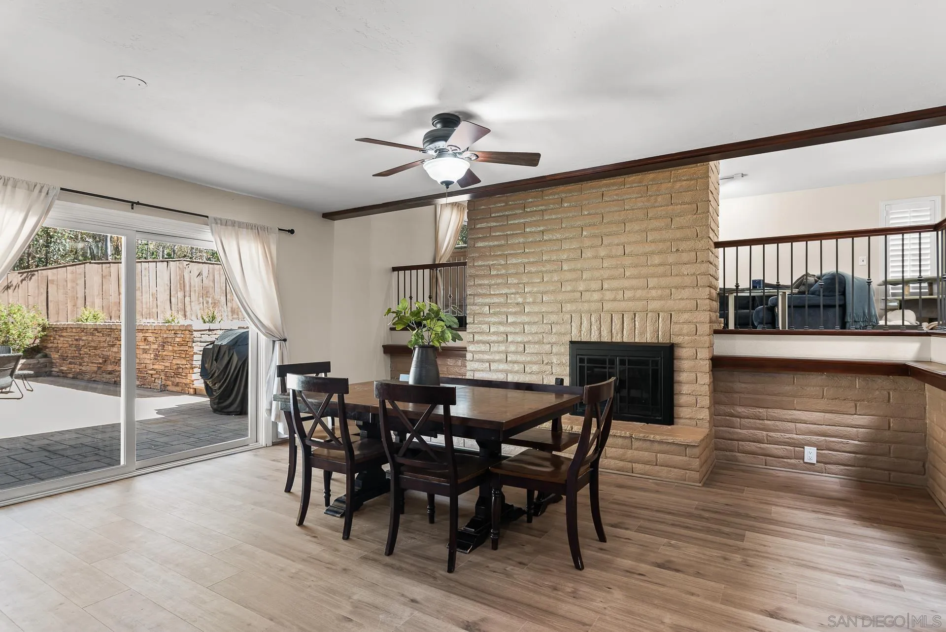 https://cdn.realtyfeed.com/cdn/127/260010404/4a33ae46939566744a59ecf8b889e057.webp