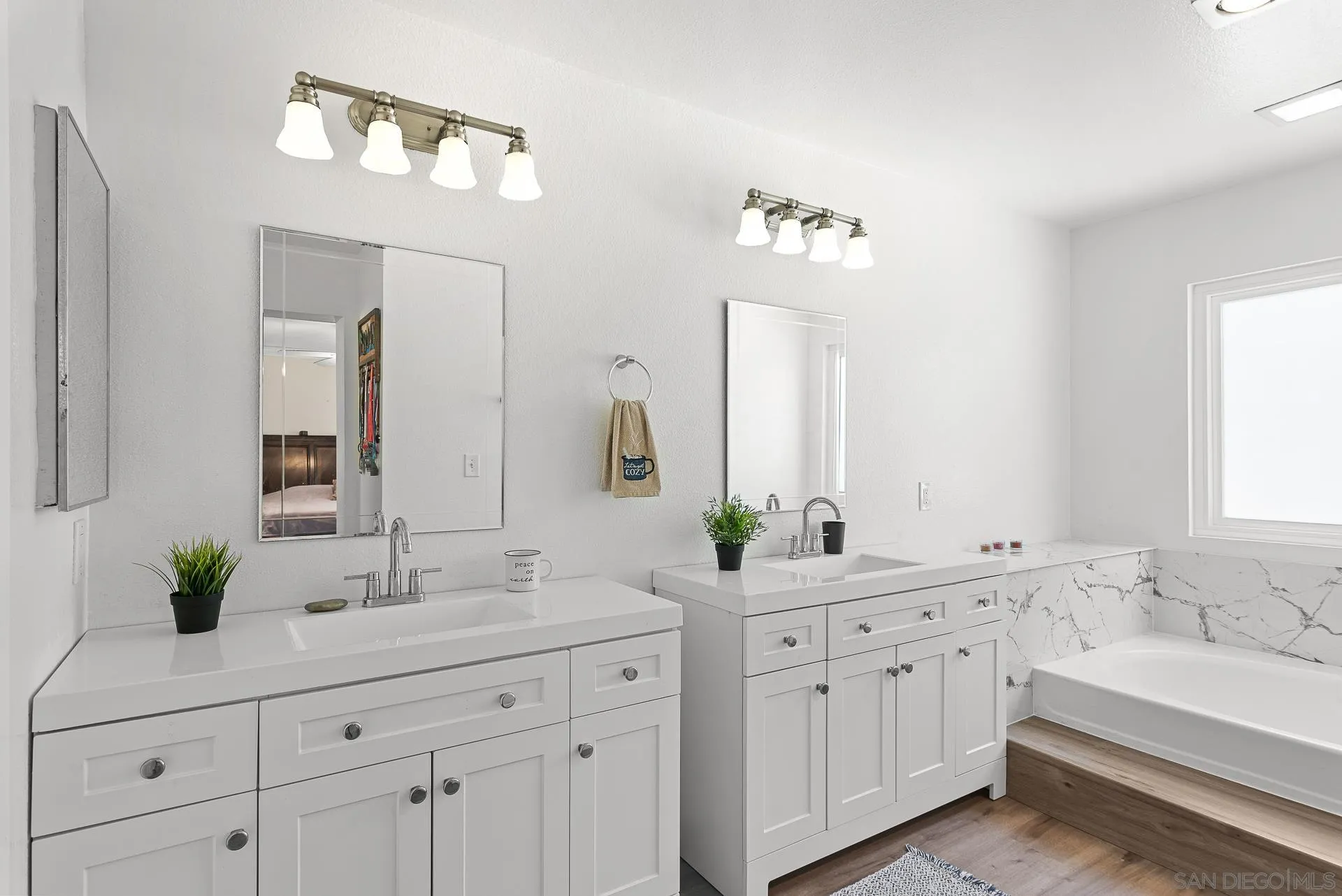 https://cdn.realtyfeed.com/cdn/127/260010404/88fb337369f3f1fe2cac060a4720b5d4.webp