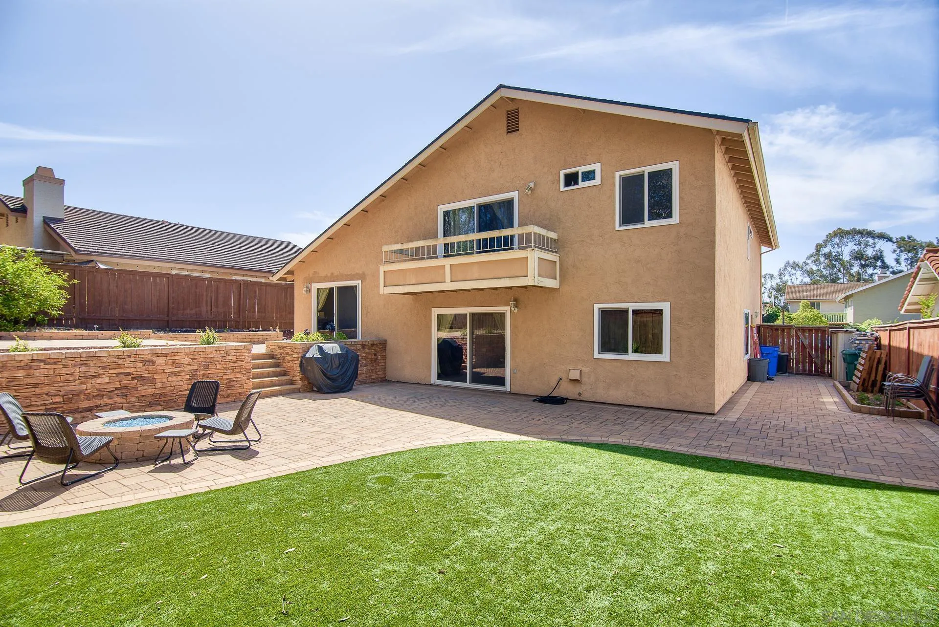 https://cdn.realtyfeed.com/cdn/127/260010404/bdf5e06b2c516882101a522bda04ca49.webp