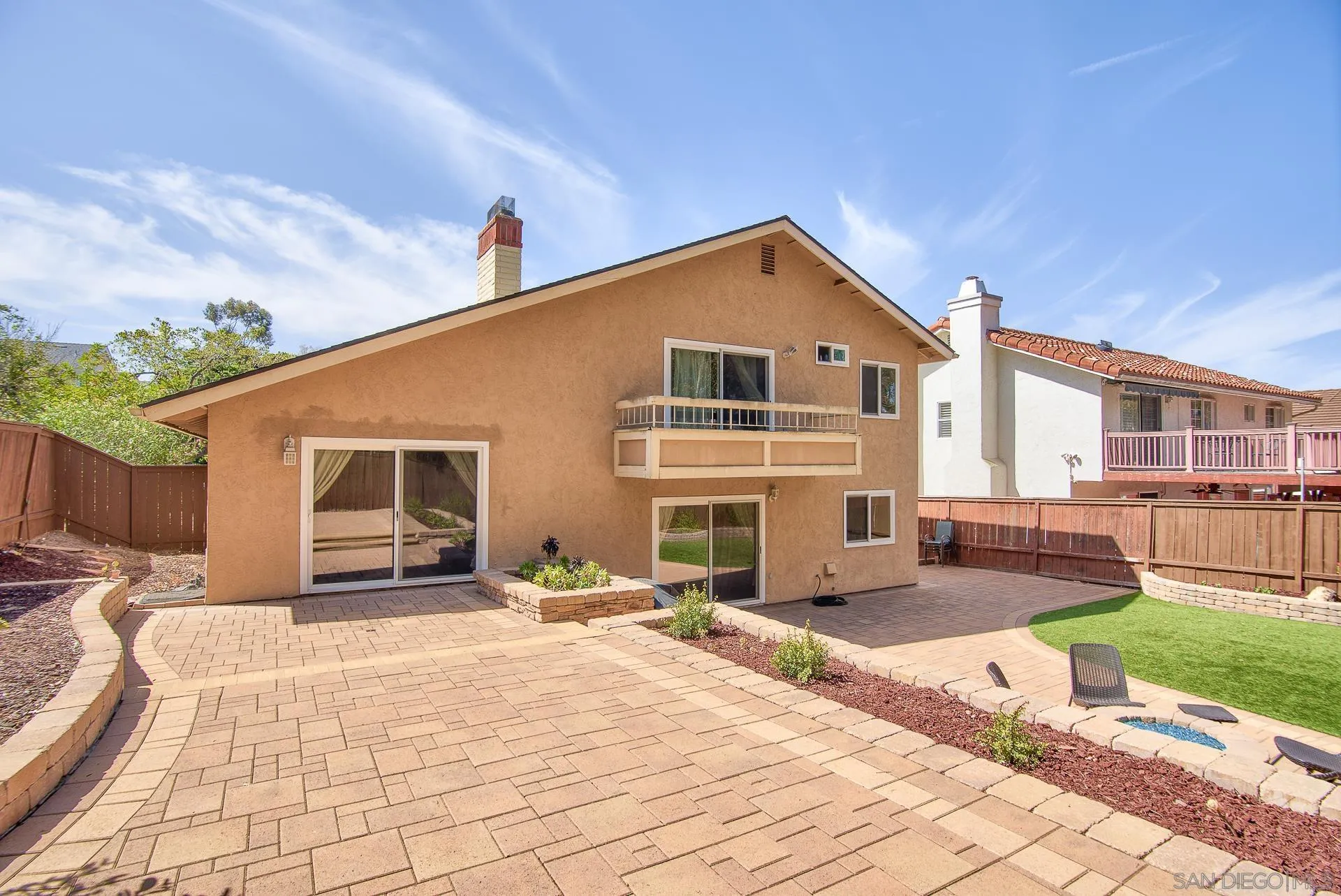 https://cdn.realtyfeed.com/cdn/127/260010404/e5f70c70edfb2d0141765e39576176ed.webp