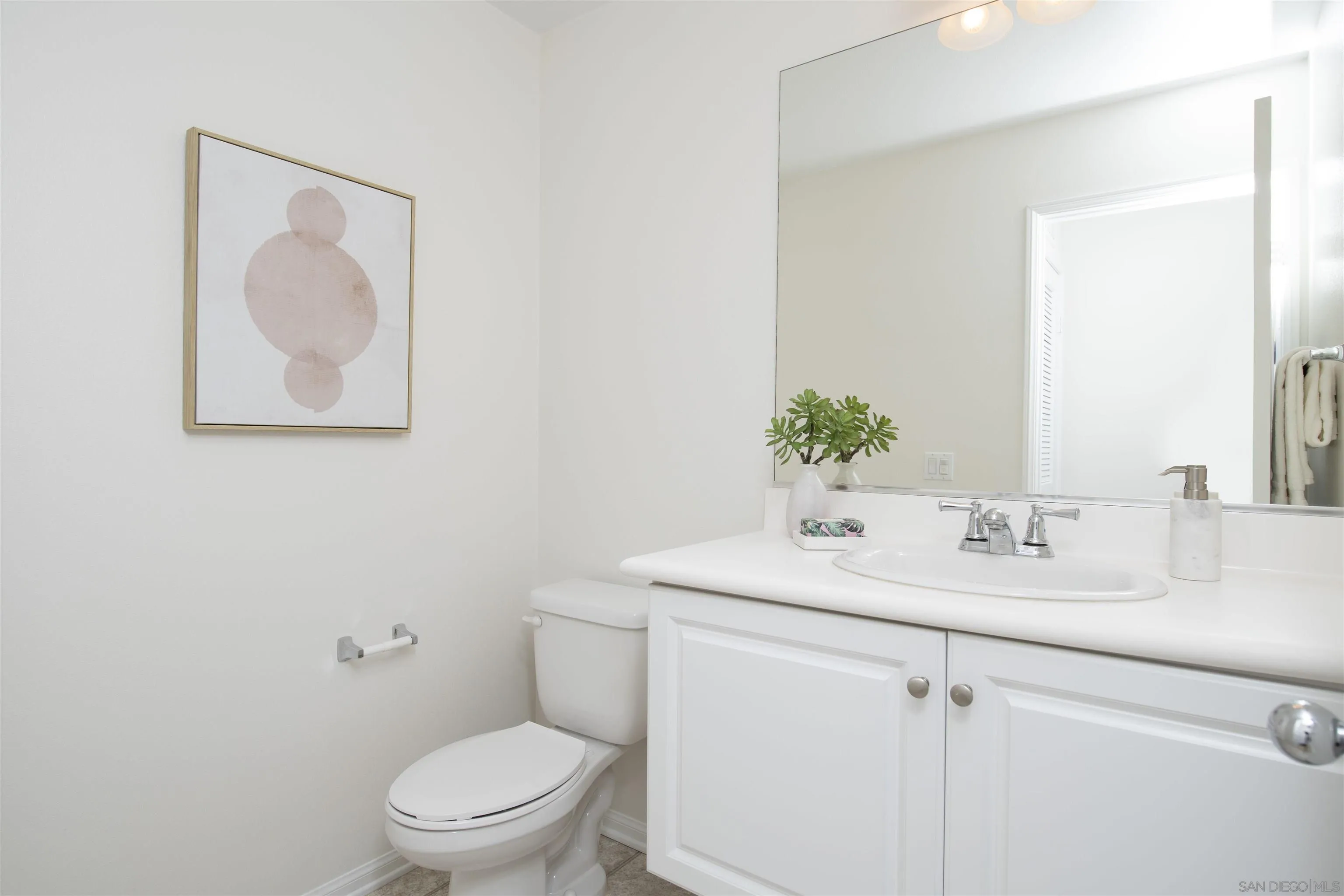 Photo #13: 260010407 Listing: Photo #13