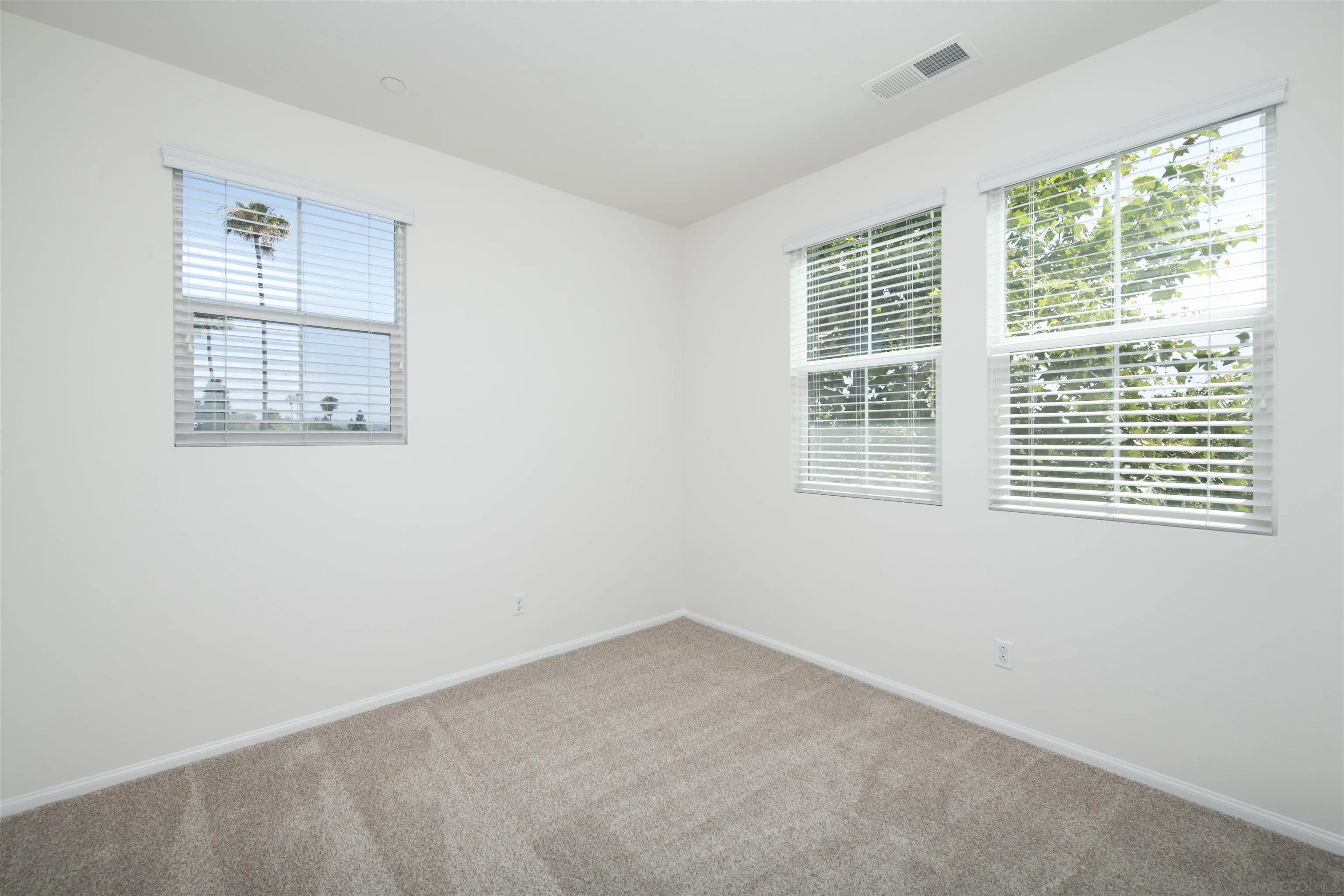 Photo #18: 260010407 Listing: Photo #18