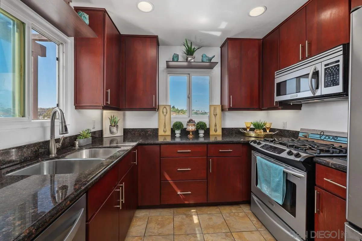 https://cdn.realtyfeed.com/cdn/127/260010408/d57d4a0c673df35edc068ab7530f1d68.webp