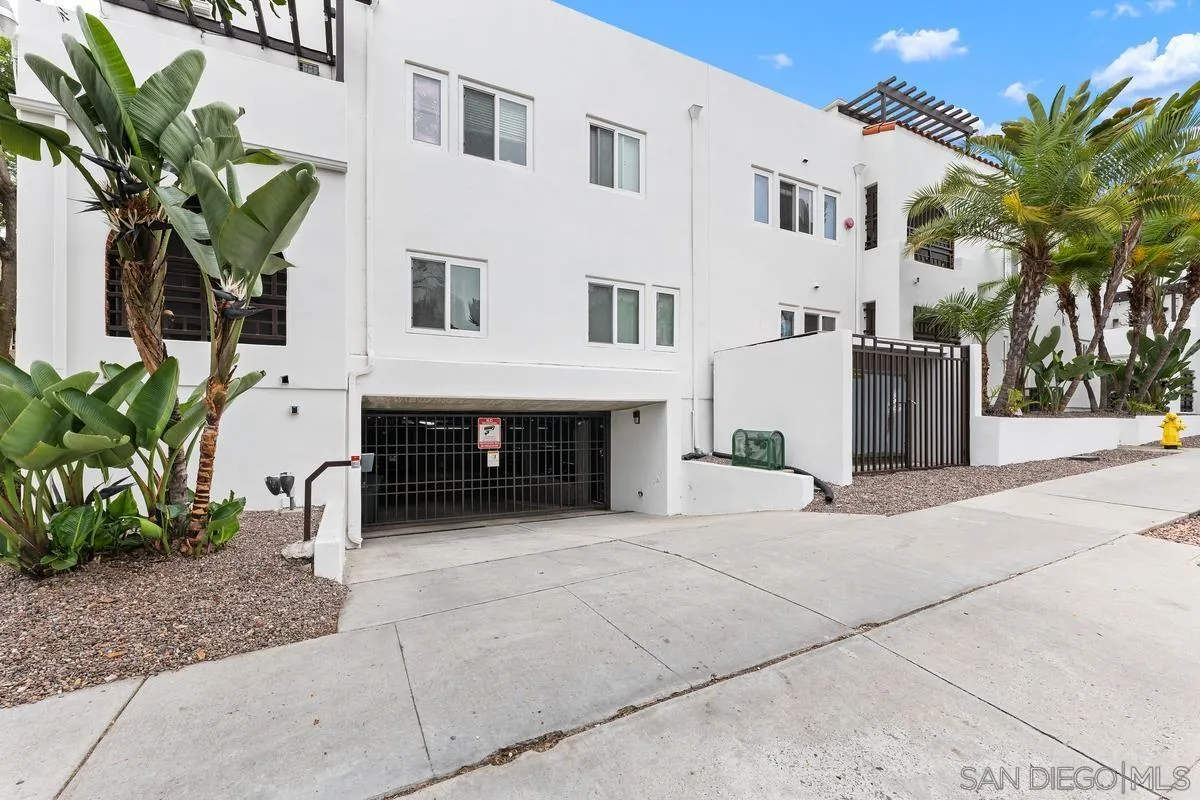 https://cdn.realtyfeed.com/cdn/127/260010408/ea5929c8e758a5248b31fa35f284e802.webp