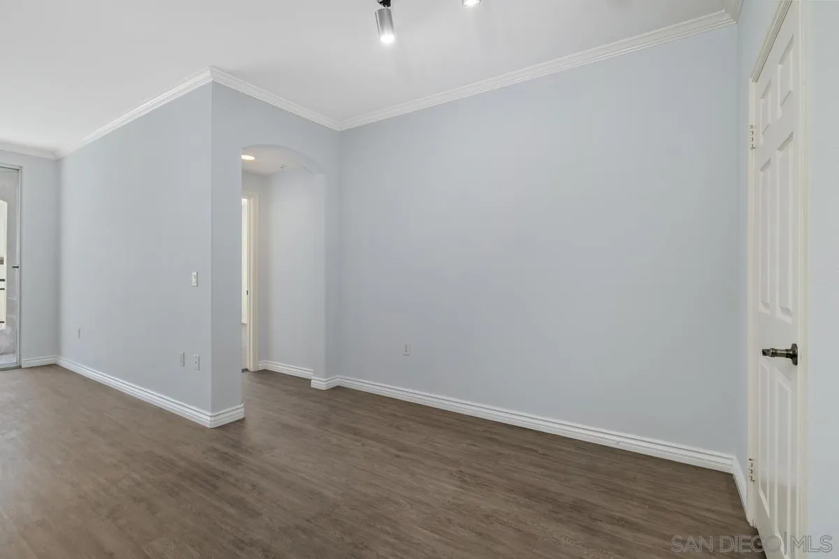 Photo #9: 260010409 Listing: Photo #9