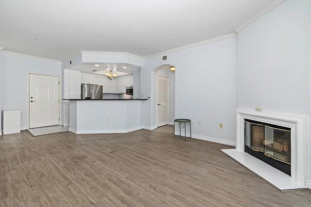 Photo #5: 260010409 Listing: Photo #5