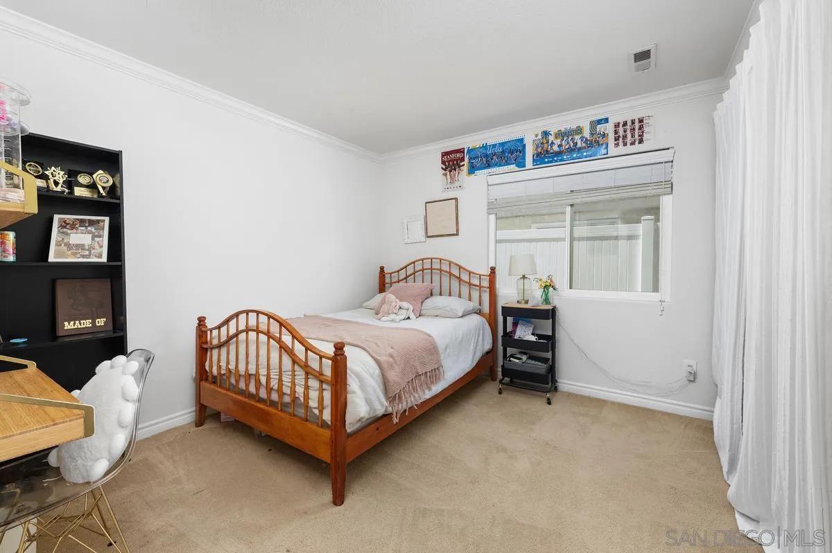 https://cdn.realtyfeed.com/cdn/127/260010416/298f4e60810b5427af49ee3bda9be40a.webp