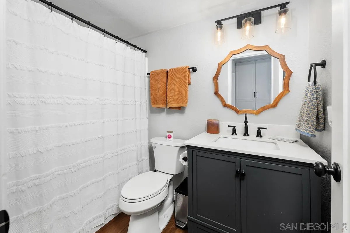 https://cdn.realtyfeed.com/cdn/127/260010416/2fc0ab7594f50fdafbb7a9a141b4793a.webp