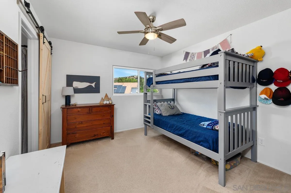 https://cdn.realtyfeed.com/cdn/127/260010416/68e20965dfeeed8901a58daab58678a9.webp