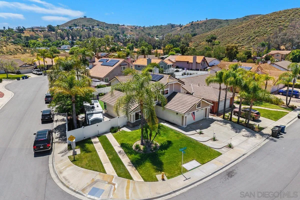 https://cdn.realtyfeed.com/cdn/127/260010416/69970c0c1dde6817c12f190f0df397f1.webp