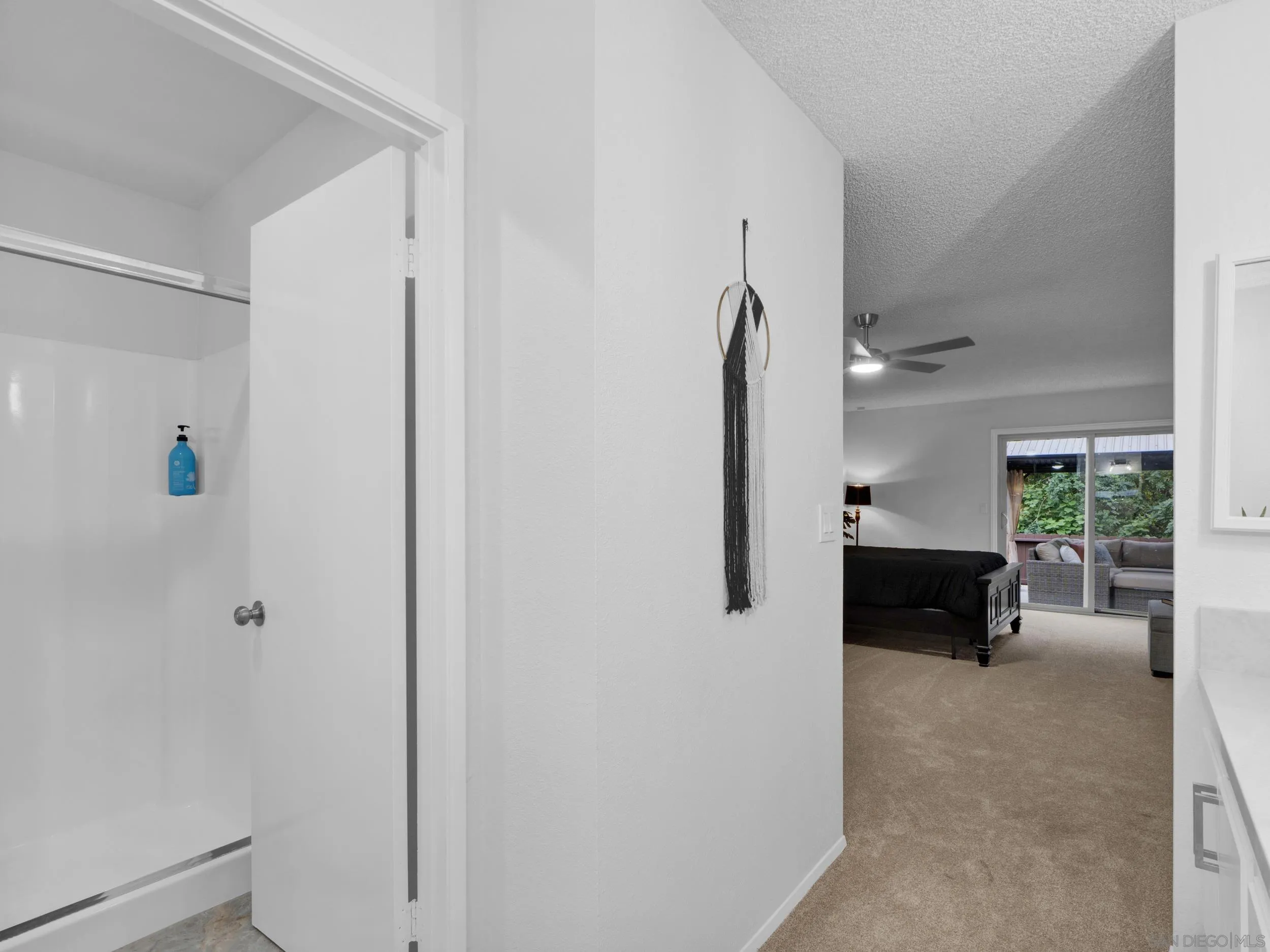 https://cdn.realtyfeed.com/cdn/127/260010417/627d220385ce2dadf993c69b60ec18f8.webp