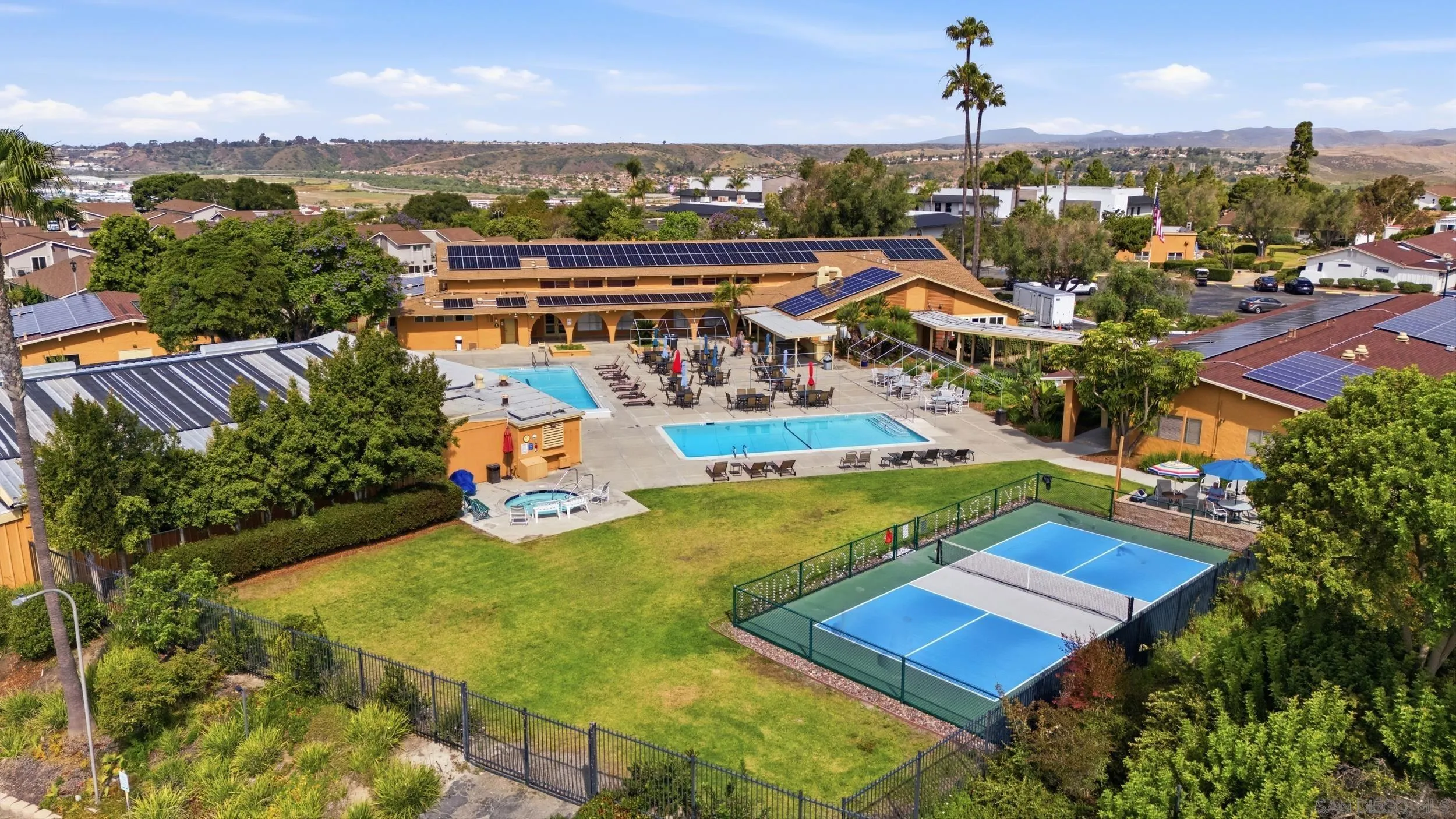 https://cdn.realtyfeed.com/cdn/127/260010420/224cb91e0c9bbbbca101930583cbd7a5.webp