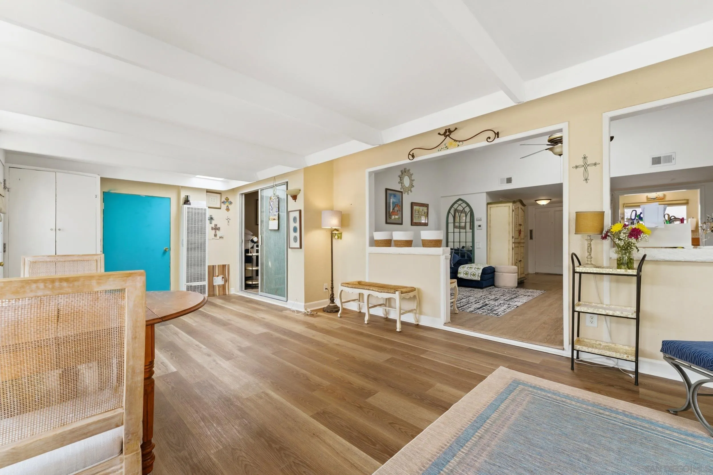 https://cdn.realtyfeed.com/cdn/127/260010420/591f12ccc35aec383ad40147f7efdf94.webp
